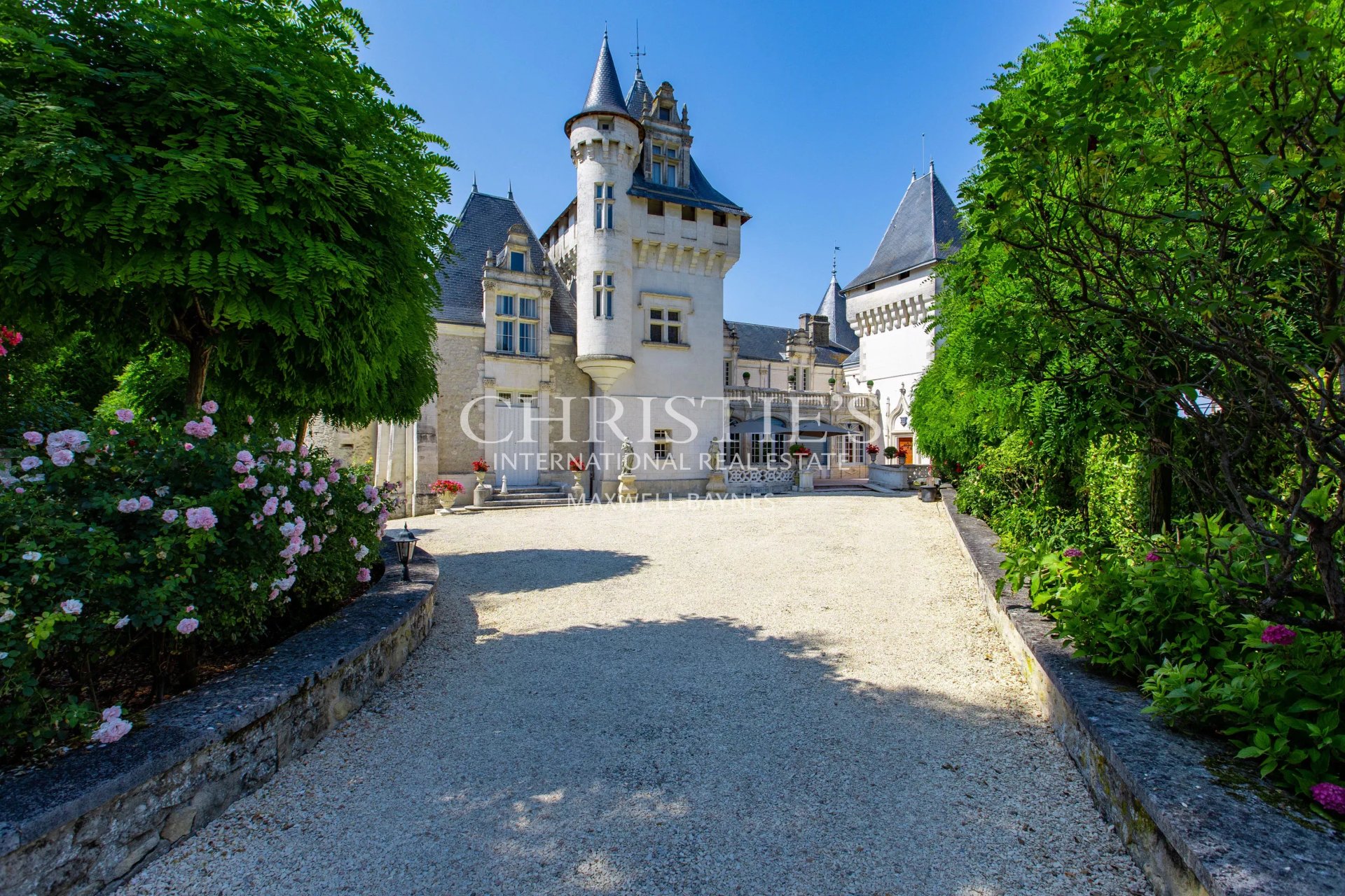 14 Bedroom Chateau's Image 53