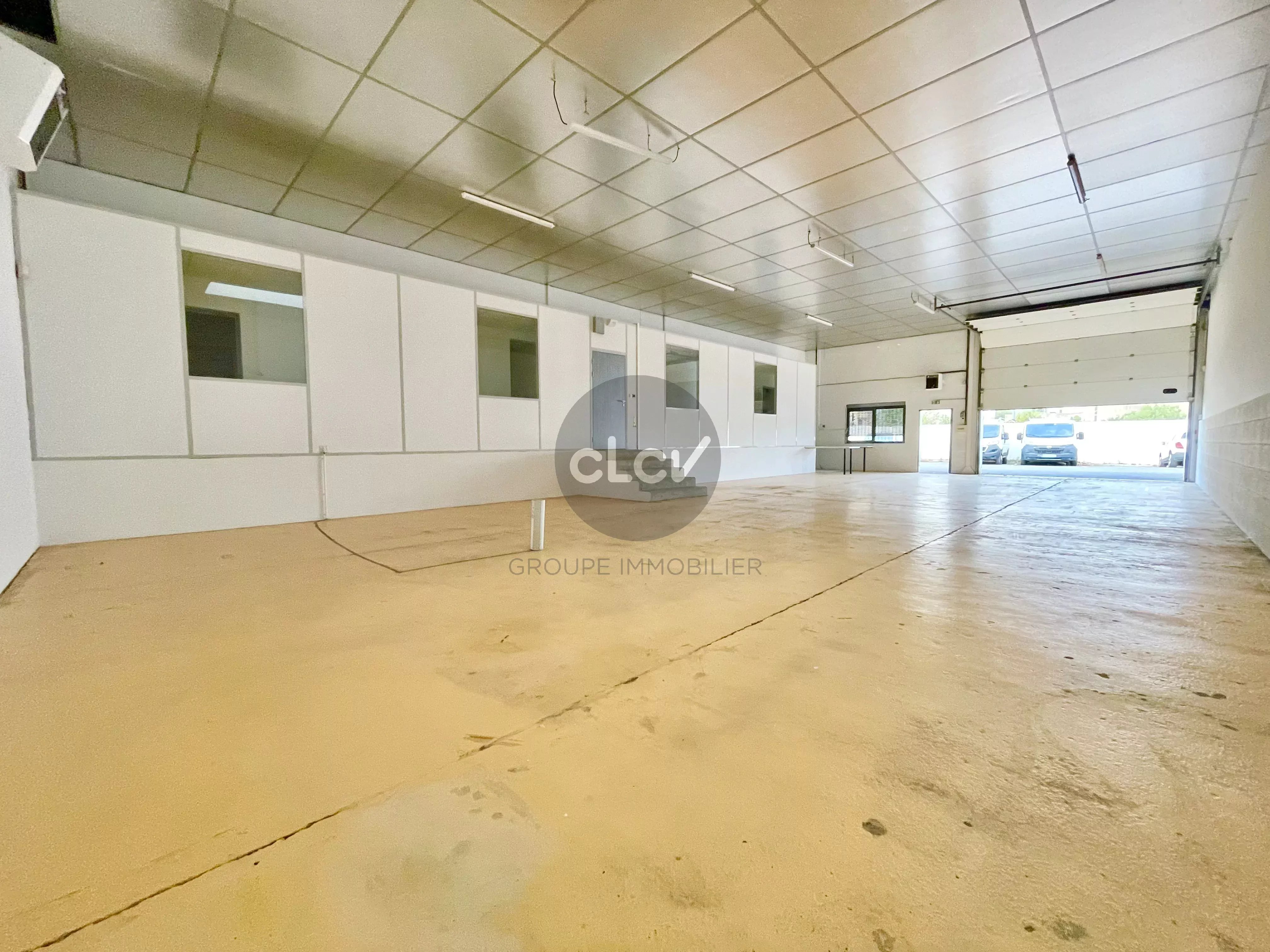 Local mixte 300 m² 69100 VILLEURBANNE