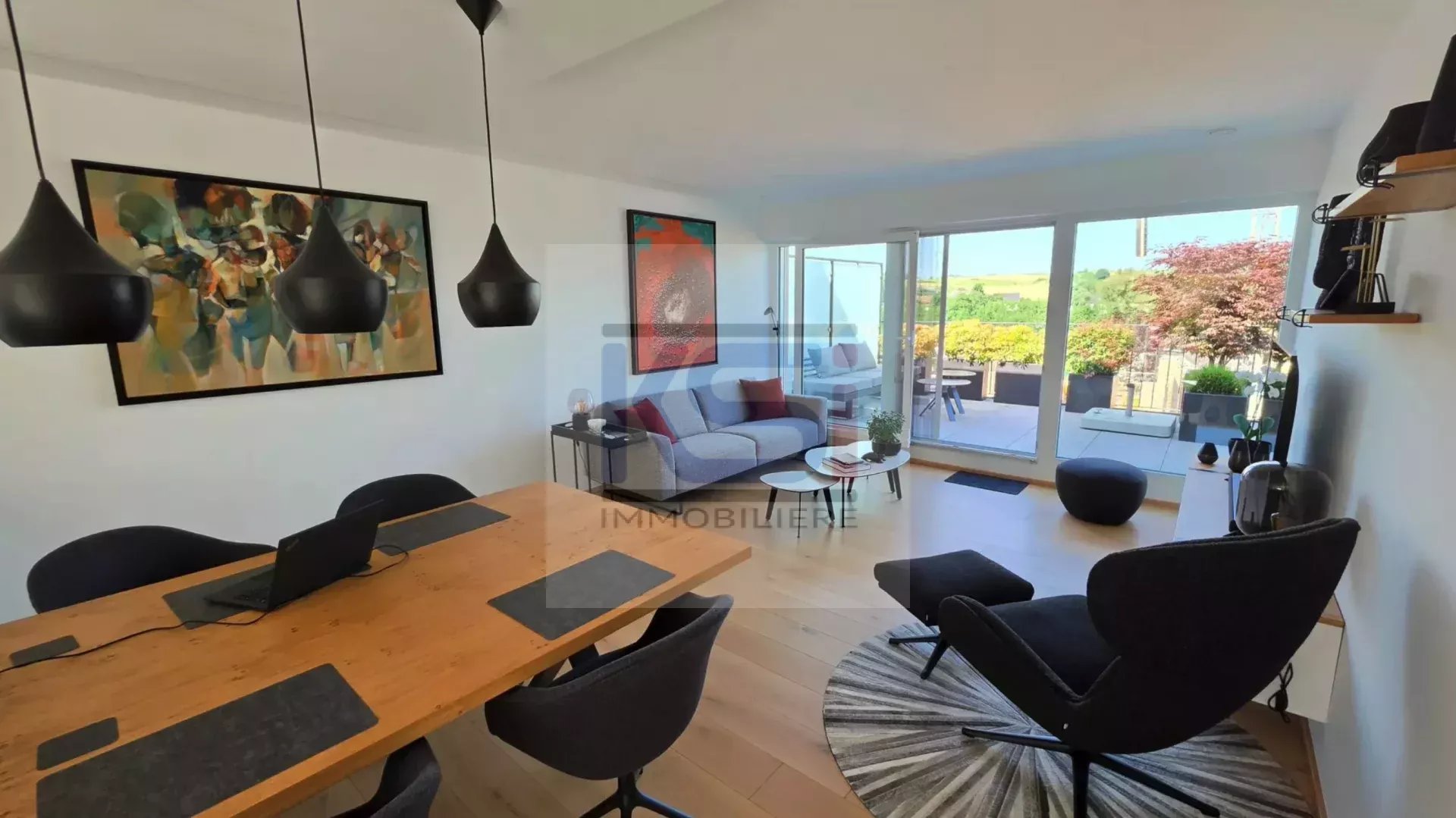 Penthouse 2 chambres avec grandes terrasses à Buschdorf