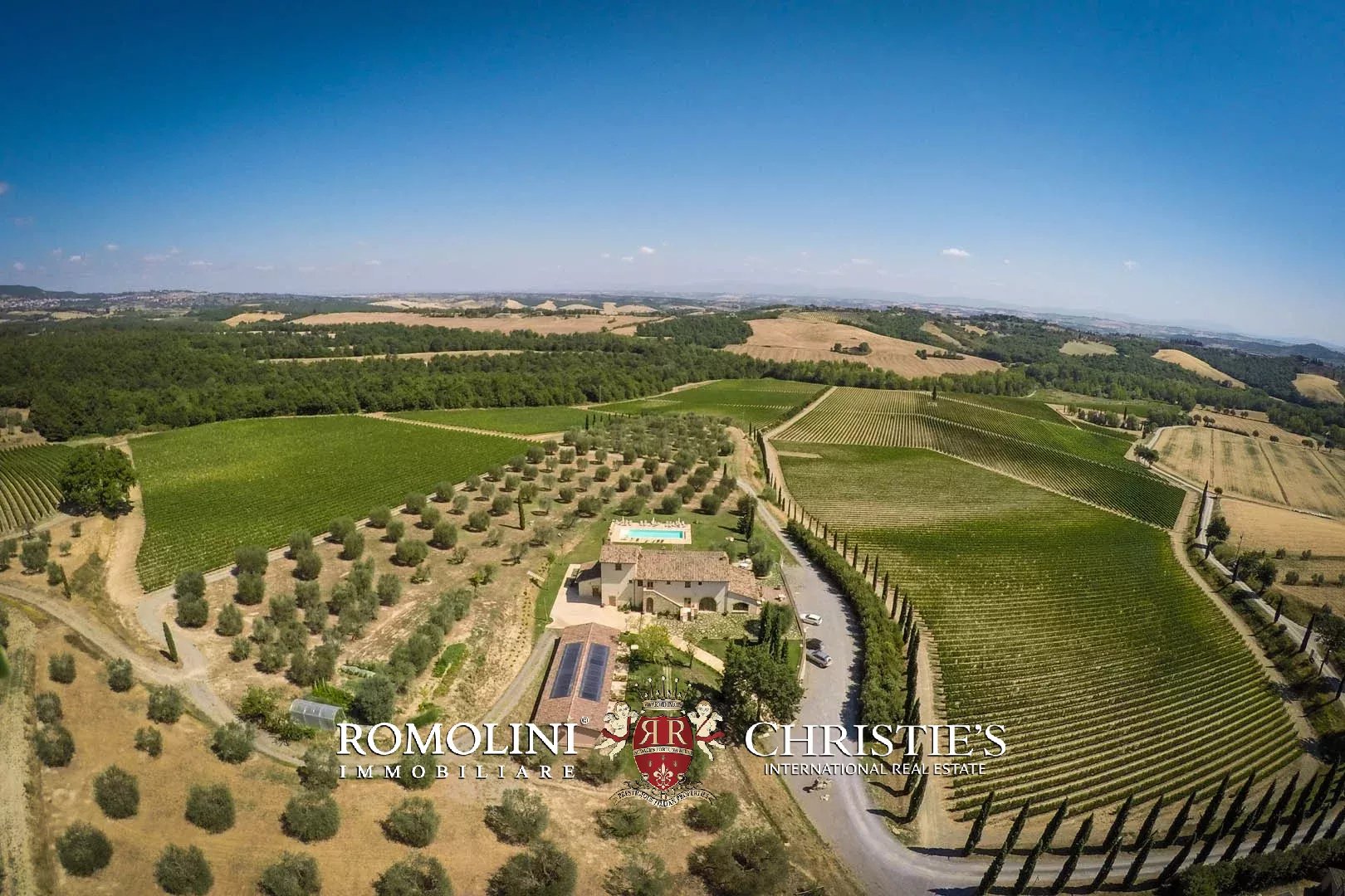 15 Bedroom Vineyard's Image 12