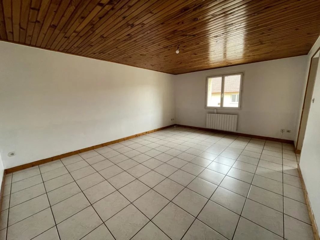 Location Triplex Saint-Romain-de-Jalionas