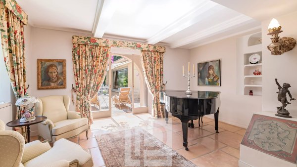 Historic Provençal estate on the doorstep of Cannes — photo 6