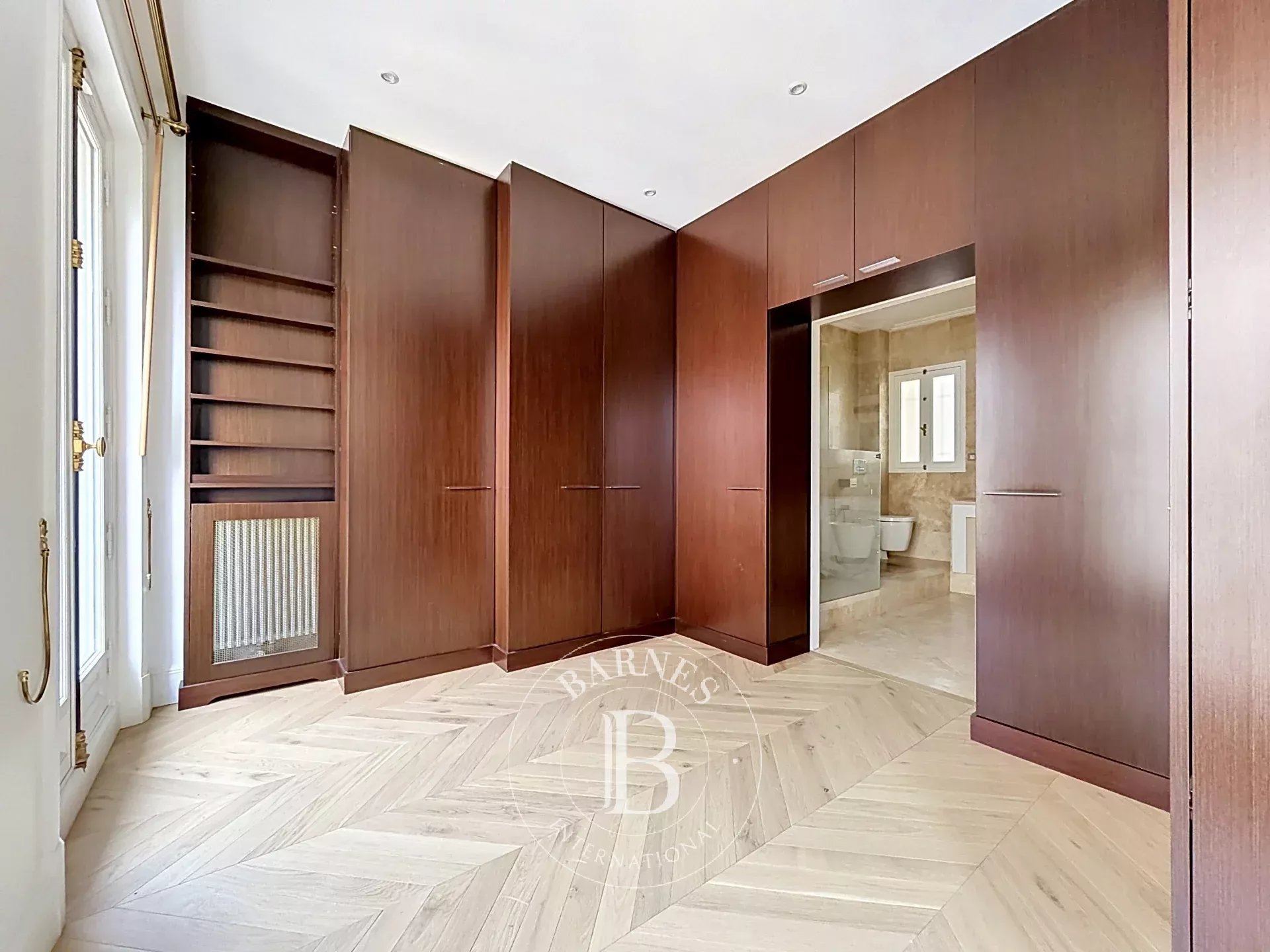 Paris  - Apartment 4 Bedrooms - picture 8