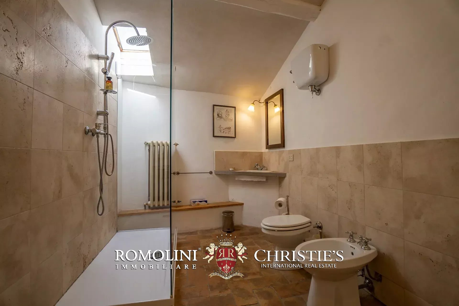 10 Bedroom Villa/Townhouse's Image 110