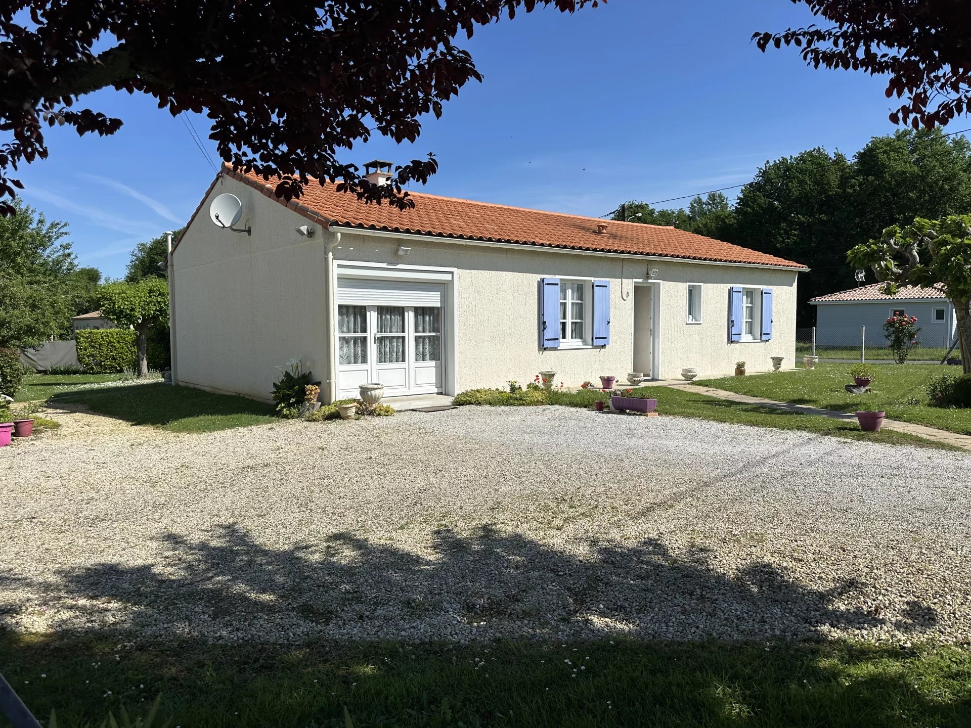 Agence immobilière de ROSER BEATRICE