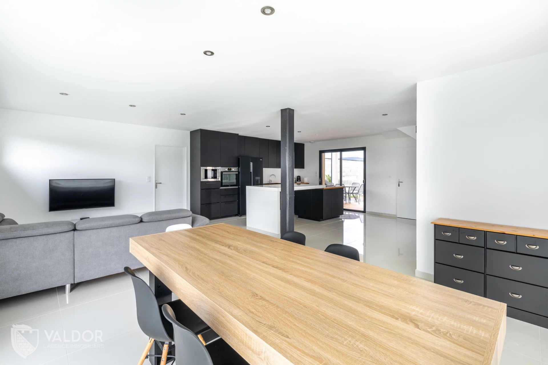 Maison récente de 140 m²  avec 5 chambres
