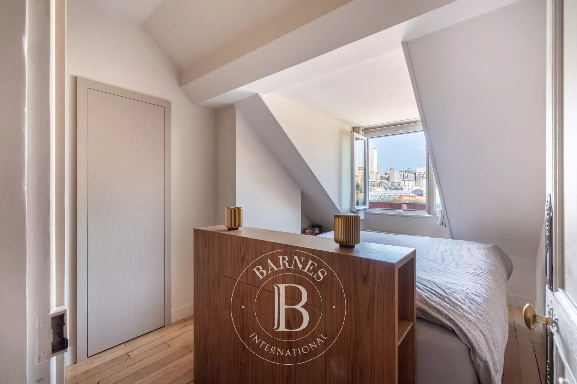 Daire Paris 3ème - picture 9