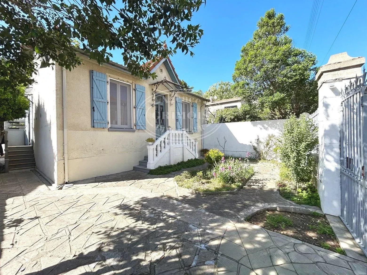 Maison 4 pièces 76m² terrain 568m²