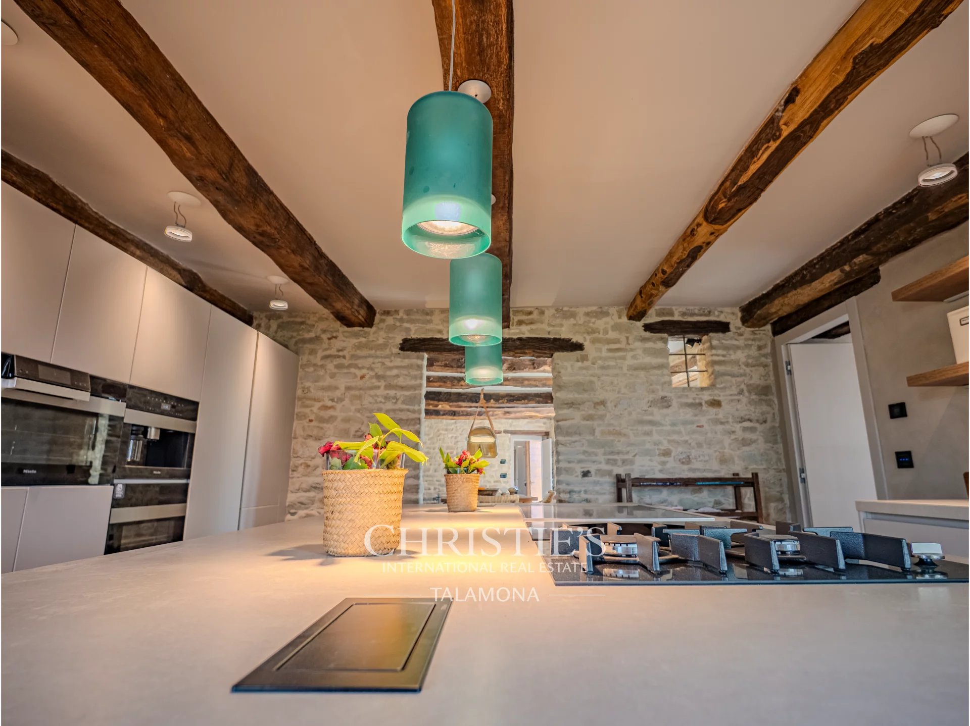 4 Bedroom Villa/Townhouse's Image 11