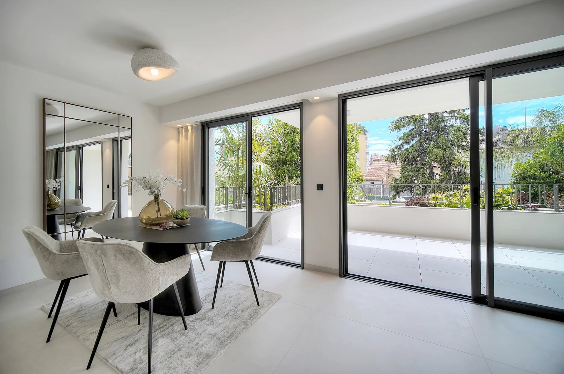 CANNES CENTRE - IMMEUBLE NEUF DE 7 APPARTEMENTS