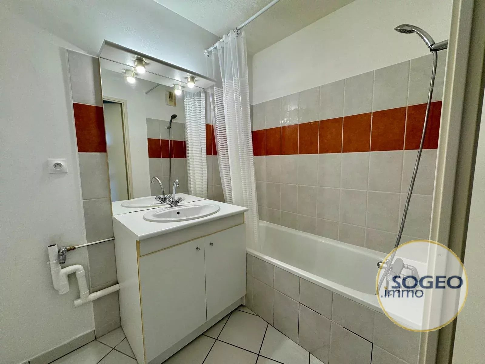 Appartement T2 meublé, balcon