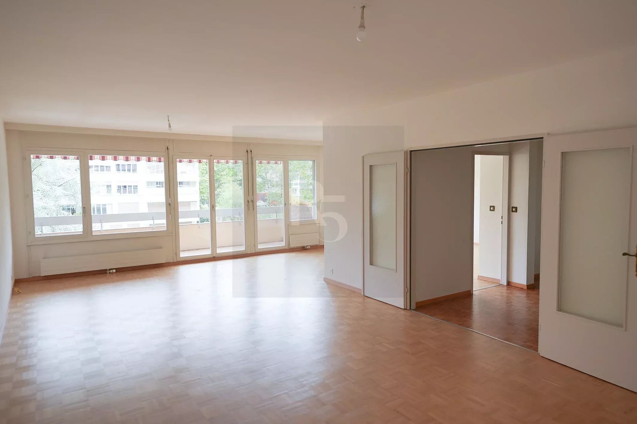 FLORISSANT / MALAGNOU APARTMENT — photo 2