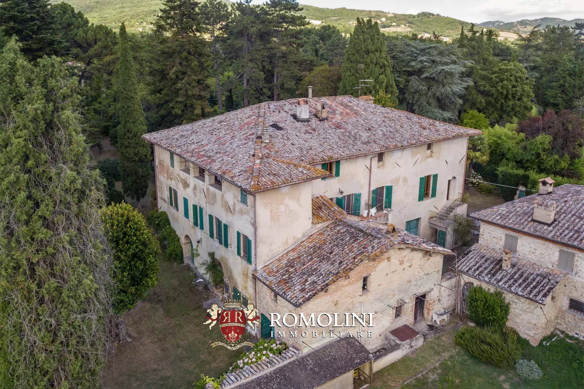 6 Bedroom Villa/Townhouse's Image 6