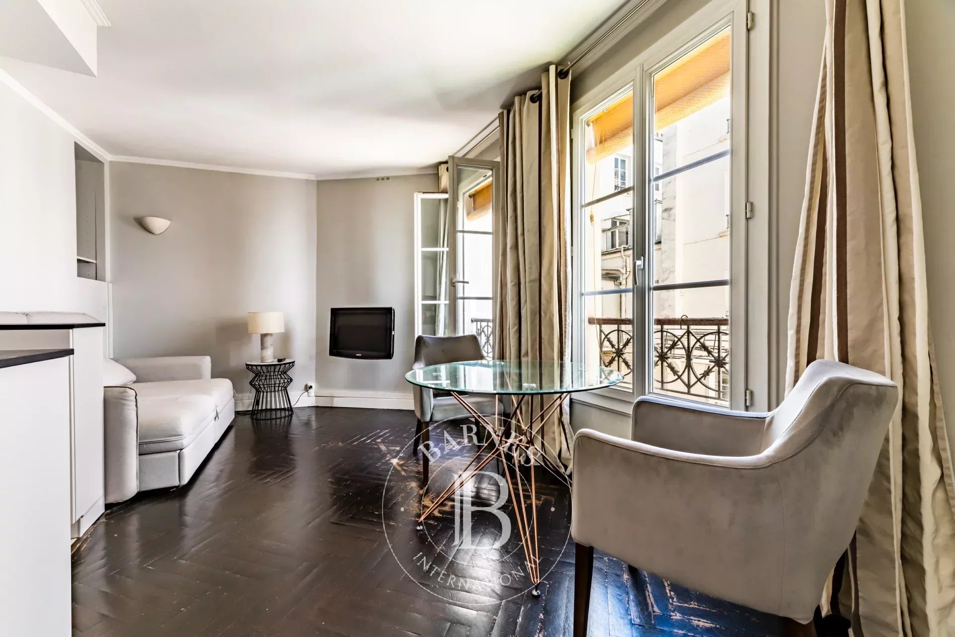 Apartment Paris 75008  -  ref 87042664 (picture 1)