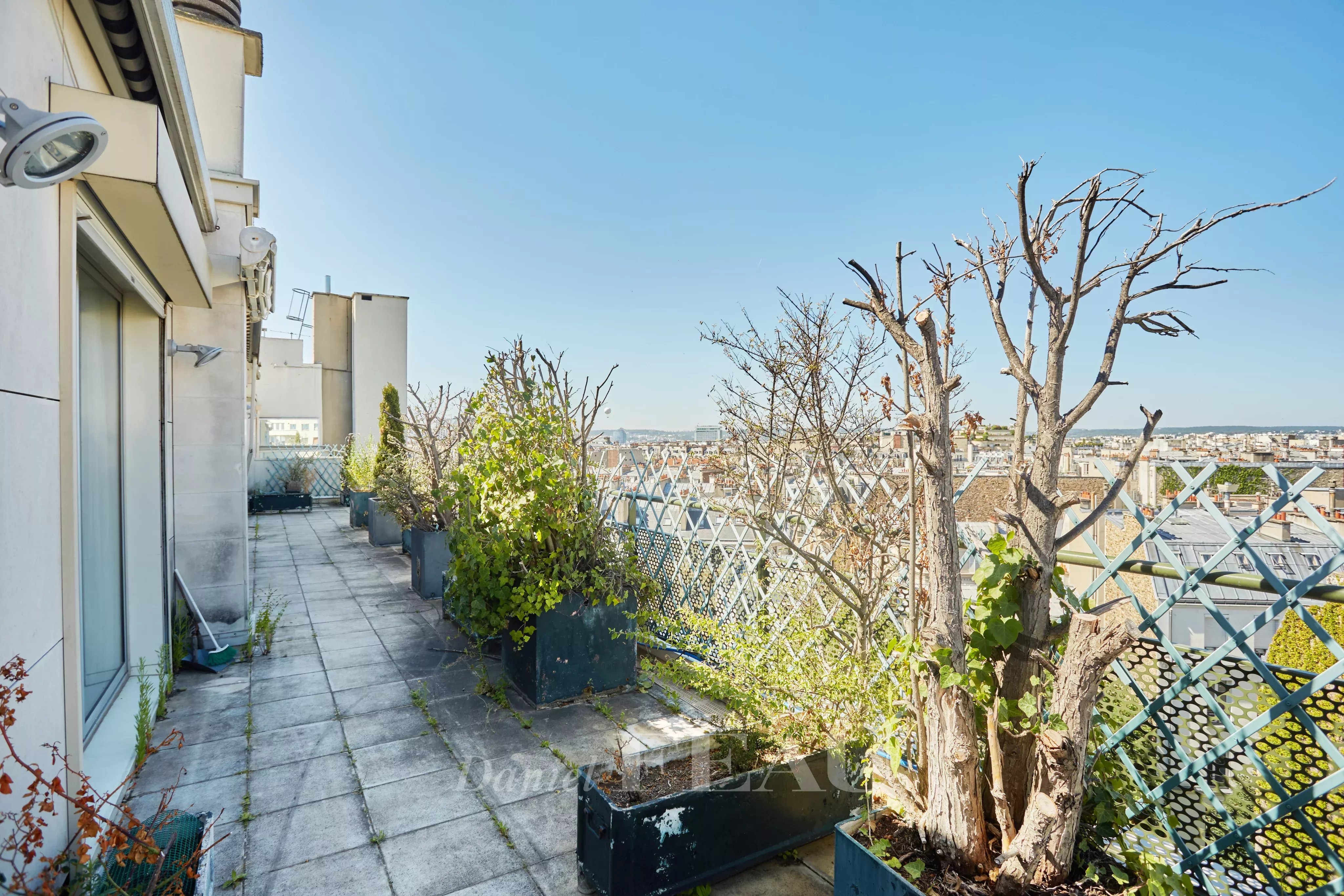 Sale Apartment Paris 16th