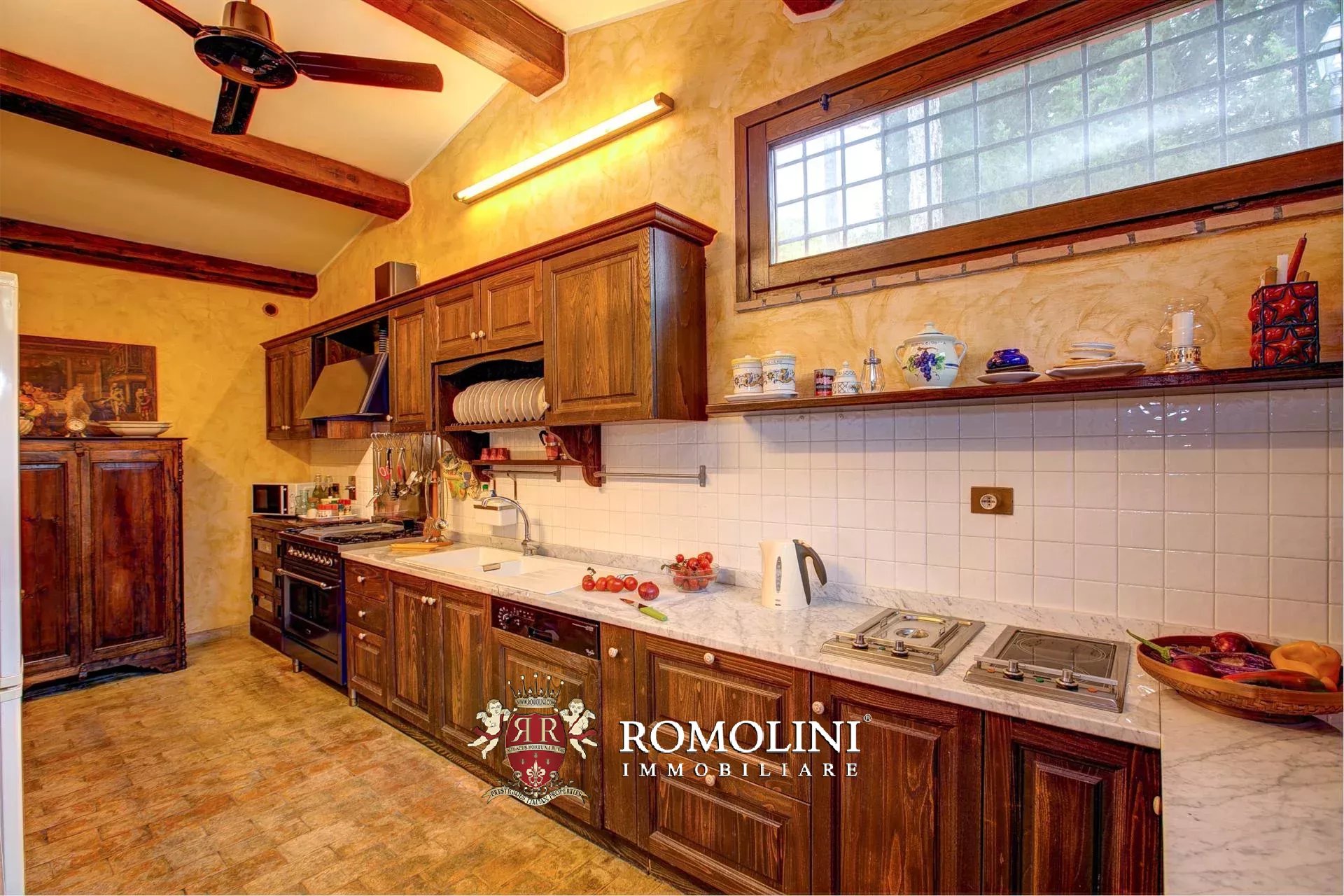 5 Bedroom Villa/Townhouse's Image 27