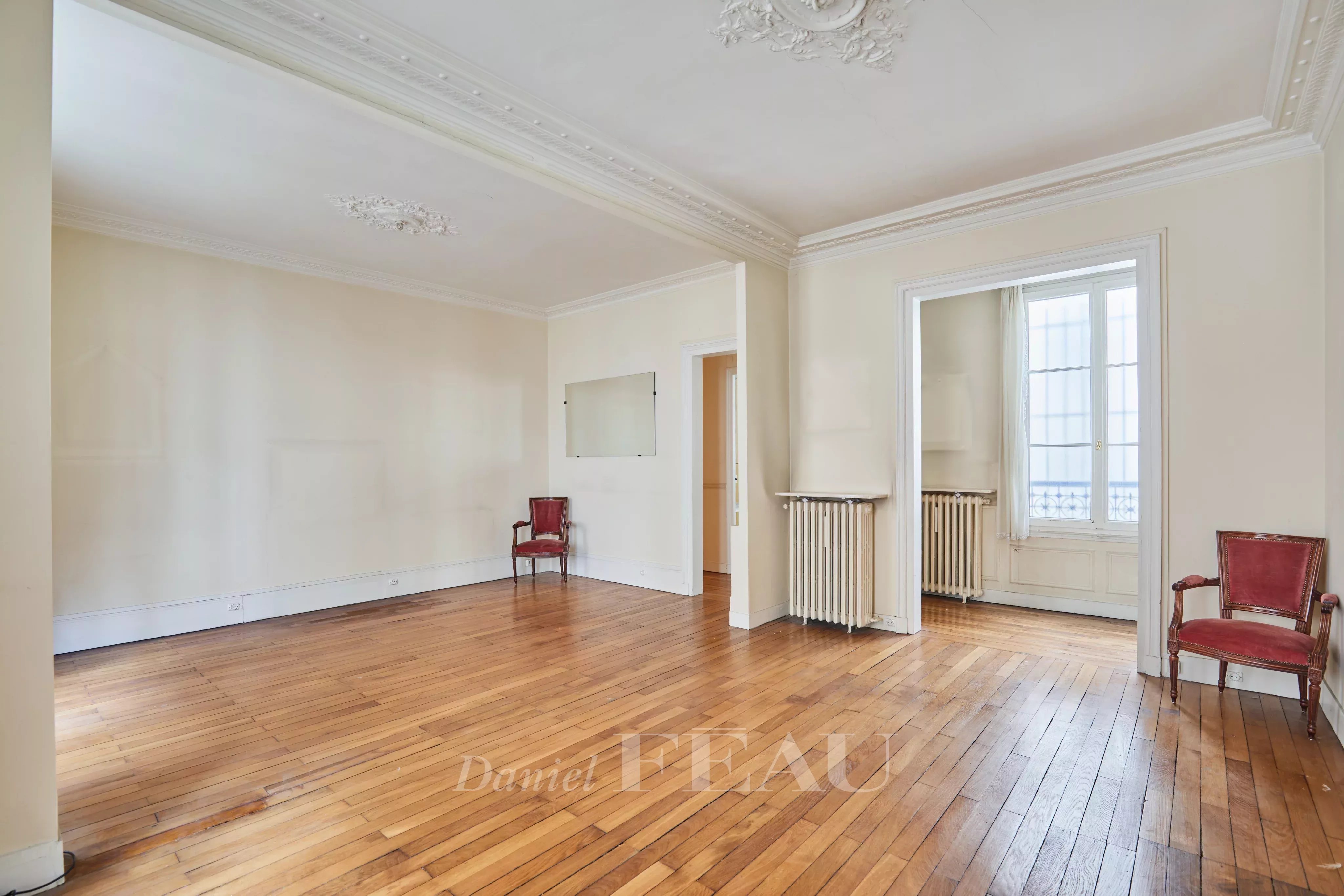 Sale Apartment Paris 7th