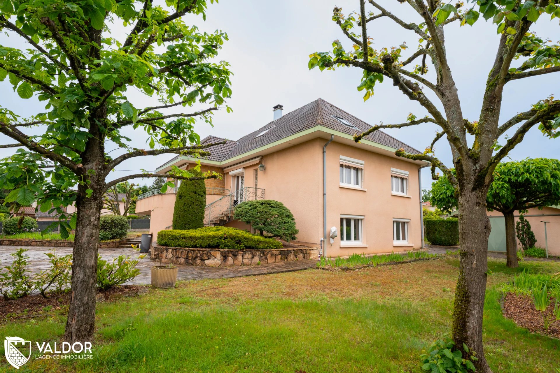 Maison spacieuse à Amareins, 6 chambres (200m²)