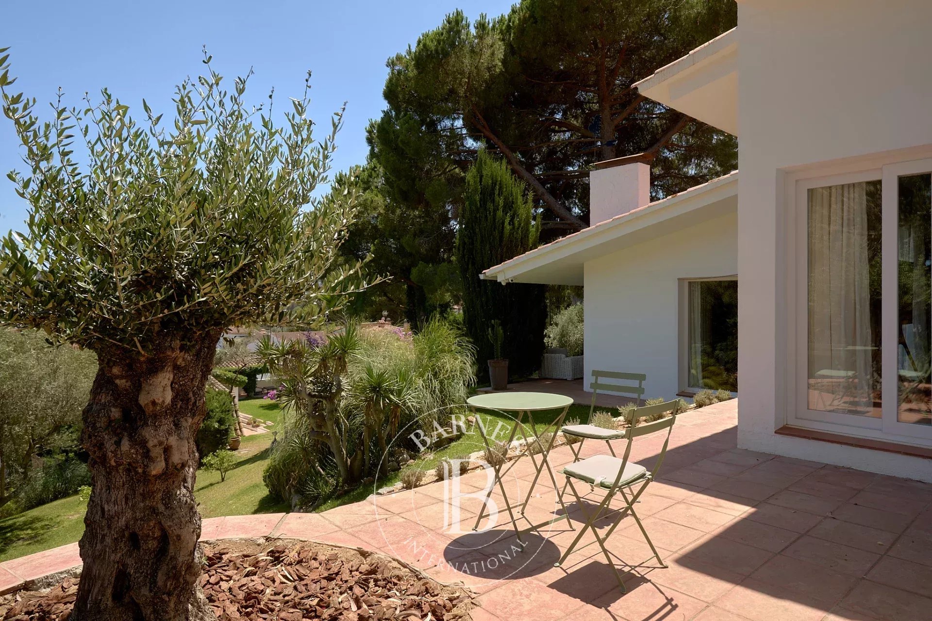 Villa récemment rénovée avec vue imprenable sur la mer et maison d'hôtes indépendante à Calonge, Costa Brava - picture 34