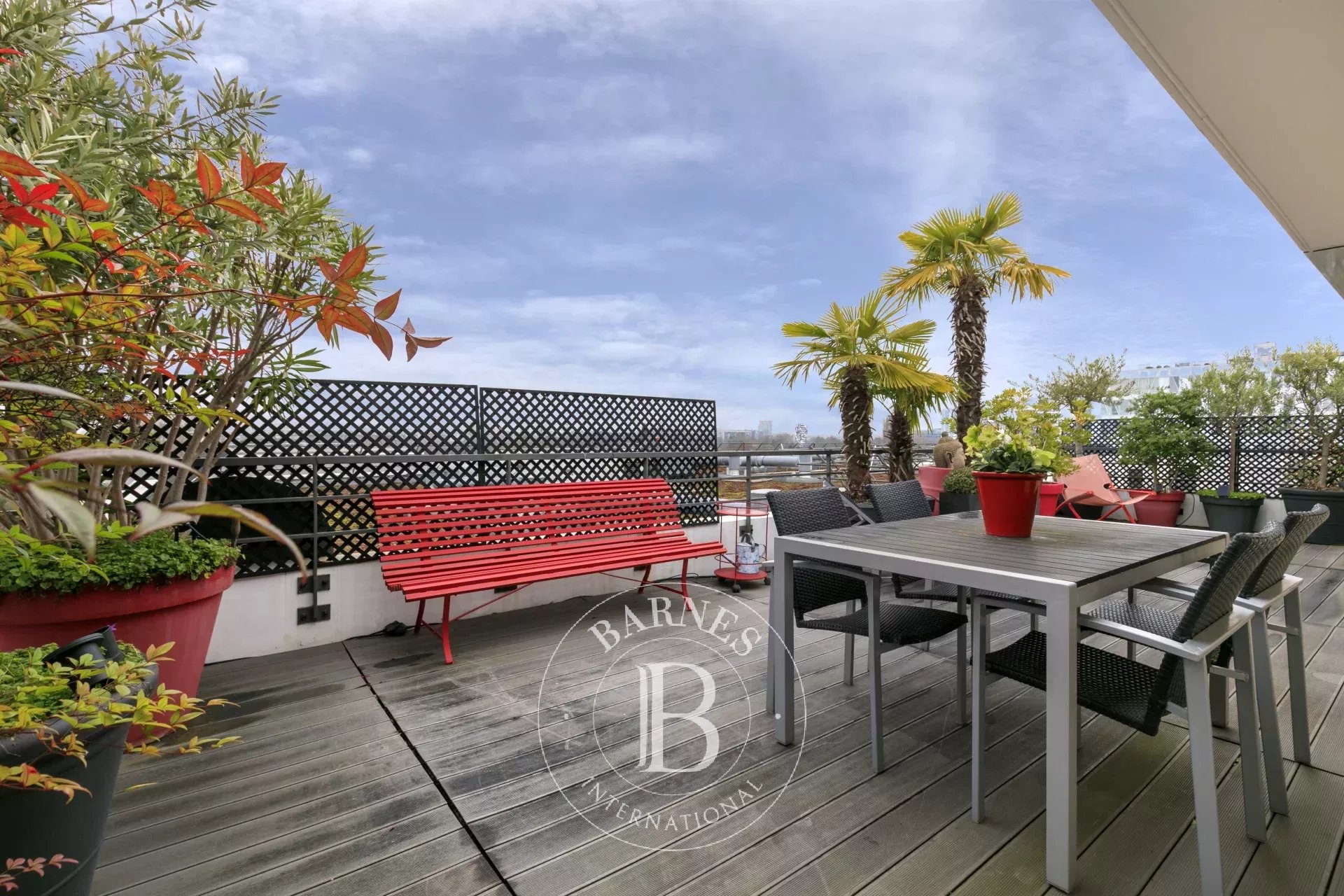 Appartement Issy-les-Moulineaux  -  ref 86689423 (picture 1)