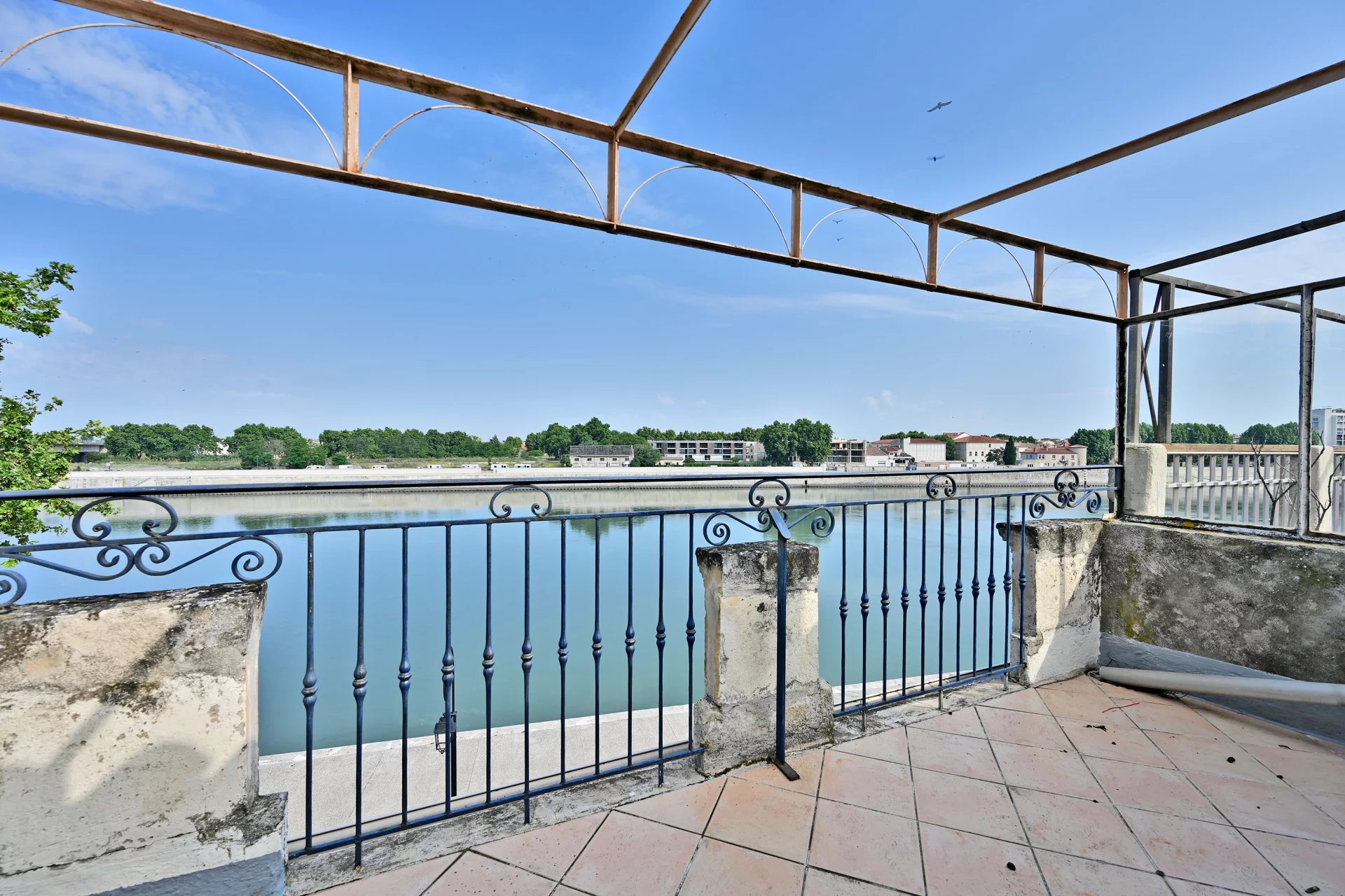 Agence immobilière de Leonis Immobilier Pays d'Arles