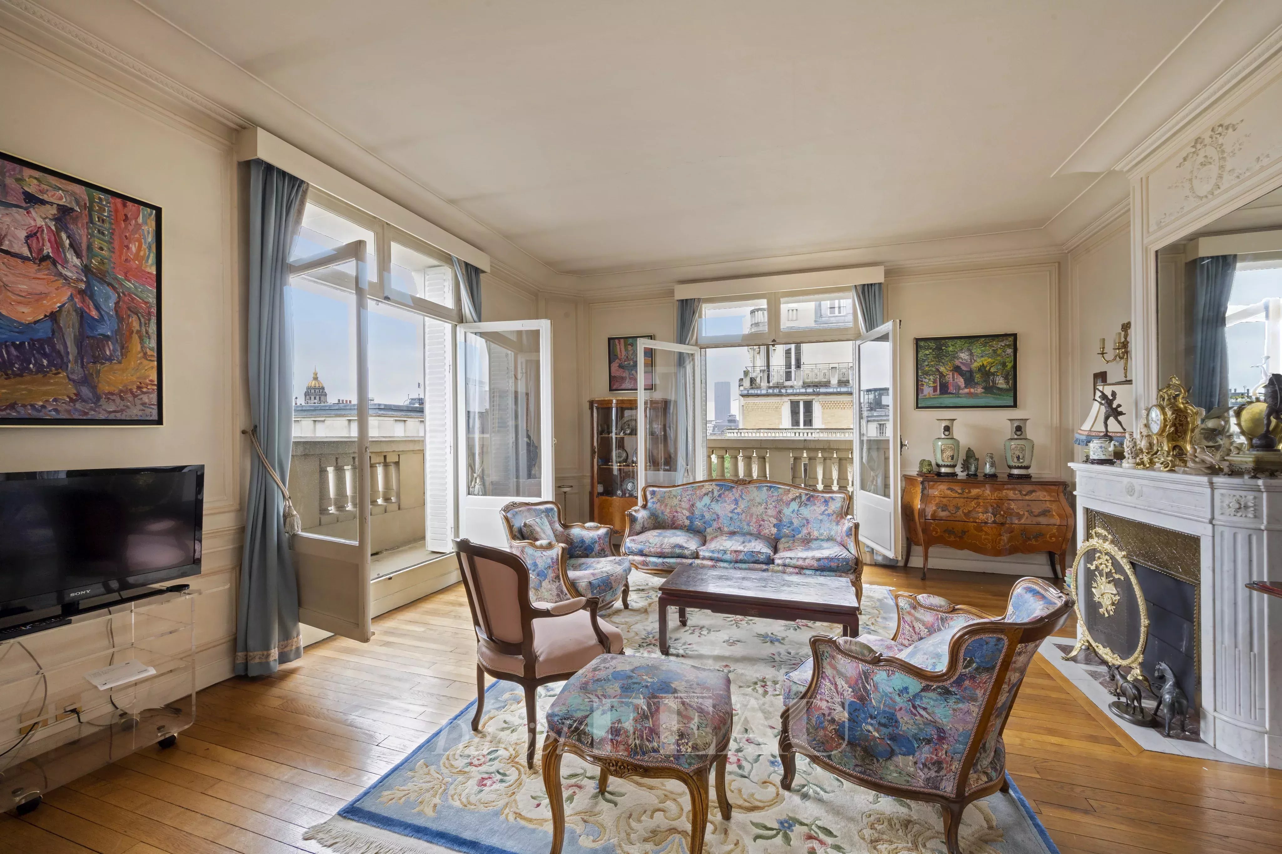 Sale Apartment Paris 7th