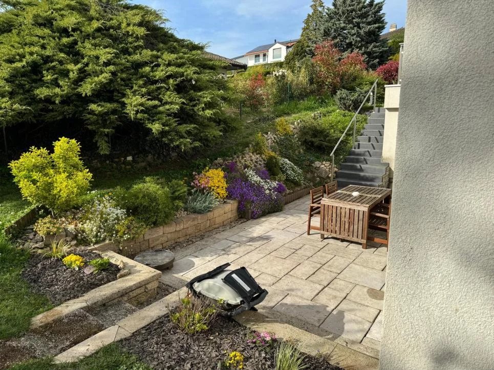 Au calme, belle individuelle, intimité et charme rare !