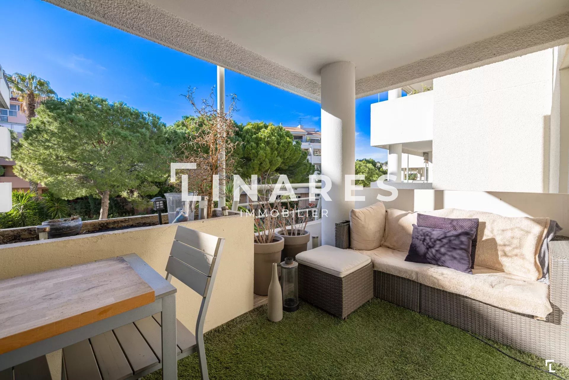 THE NEXT TO SEA - Appartement T4 de 101 m2 + Terrasse 12 m2 - 13008 LA PLAGE