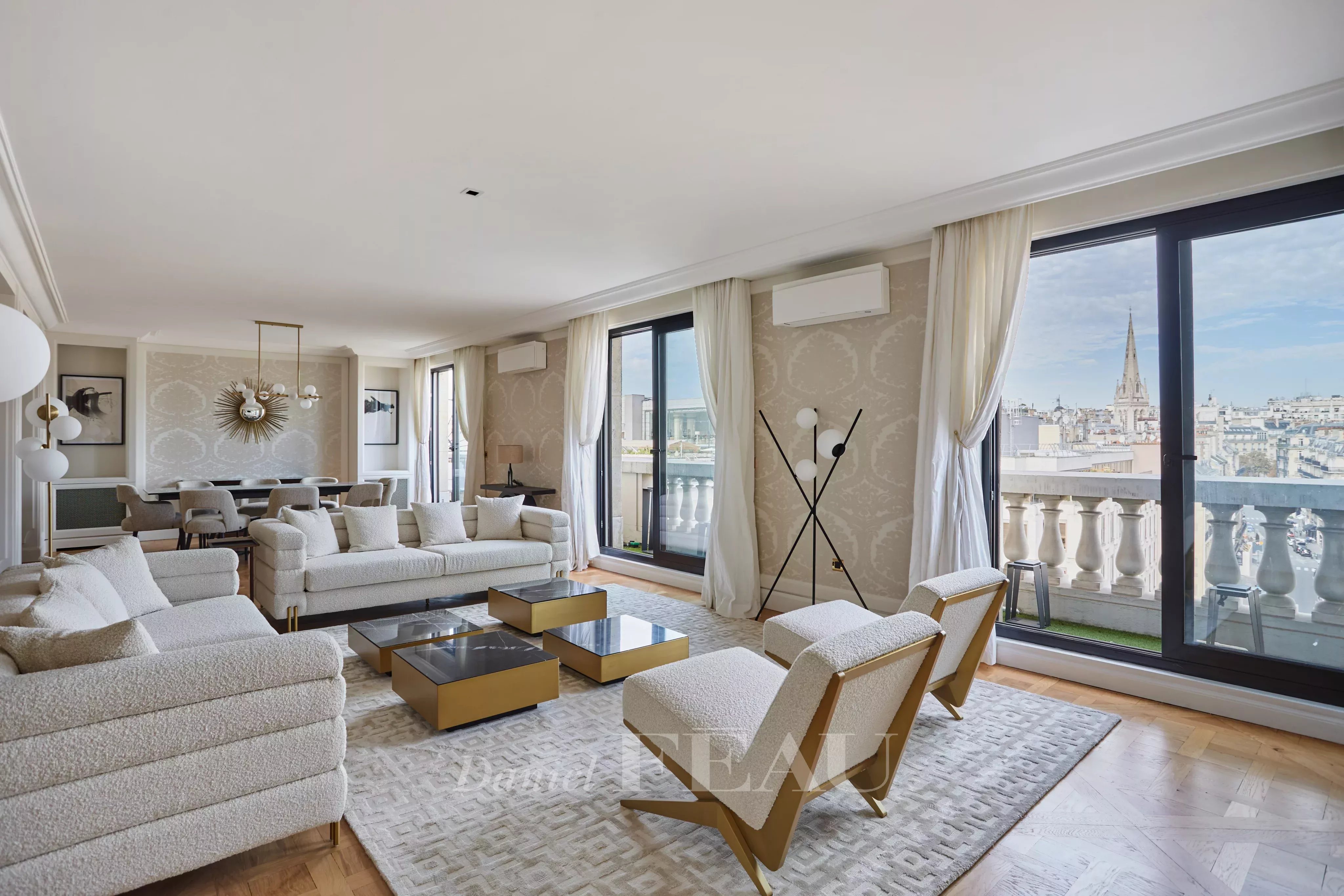 Paris 8th District – A magnificent 2-bed apartment