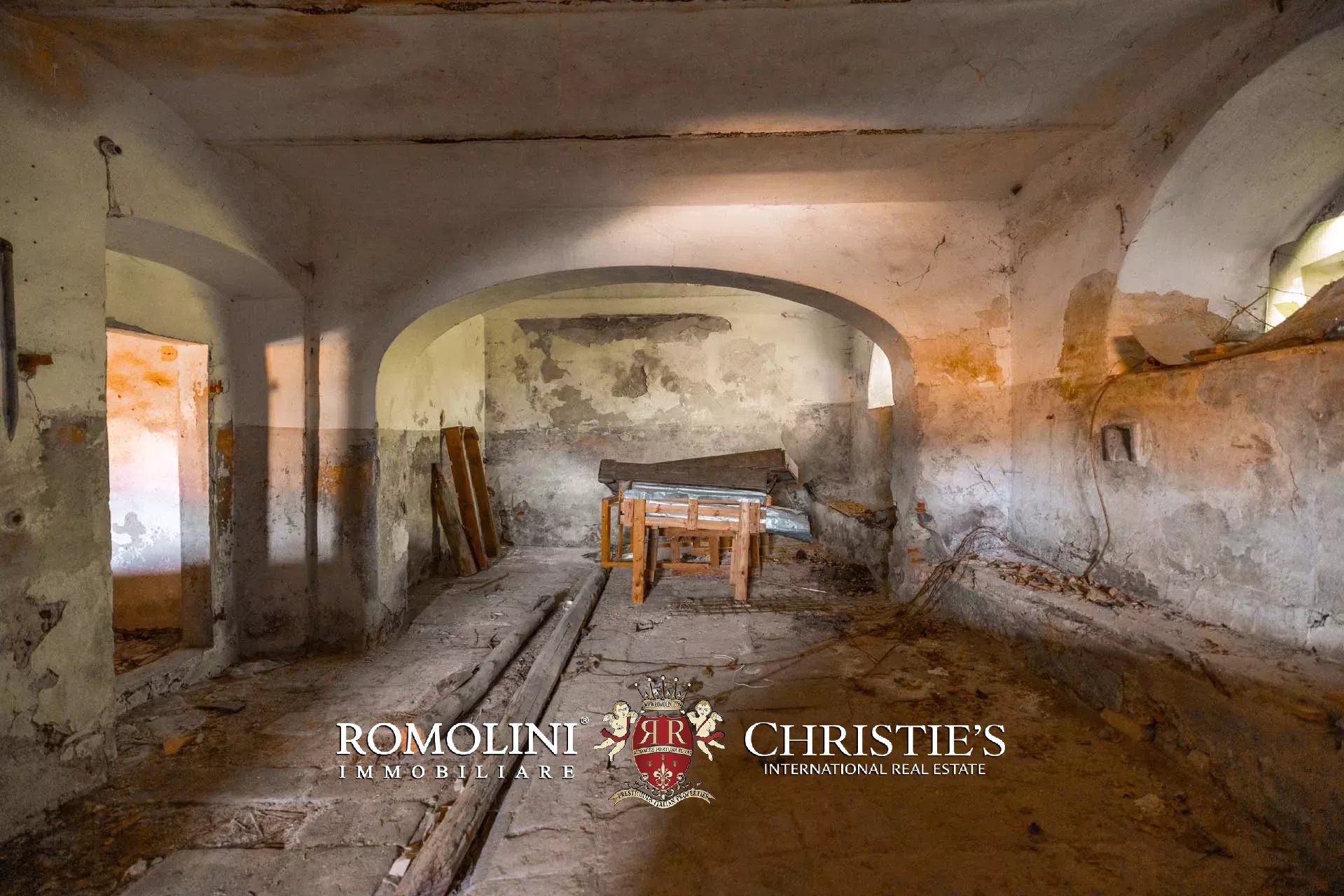 7 Bedroom Villa/Townhouse's Image 18