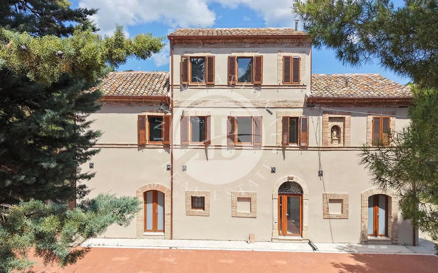 Apartment in Montedinove - view 1
