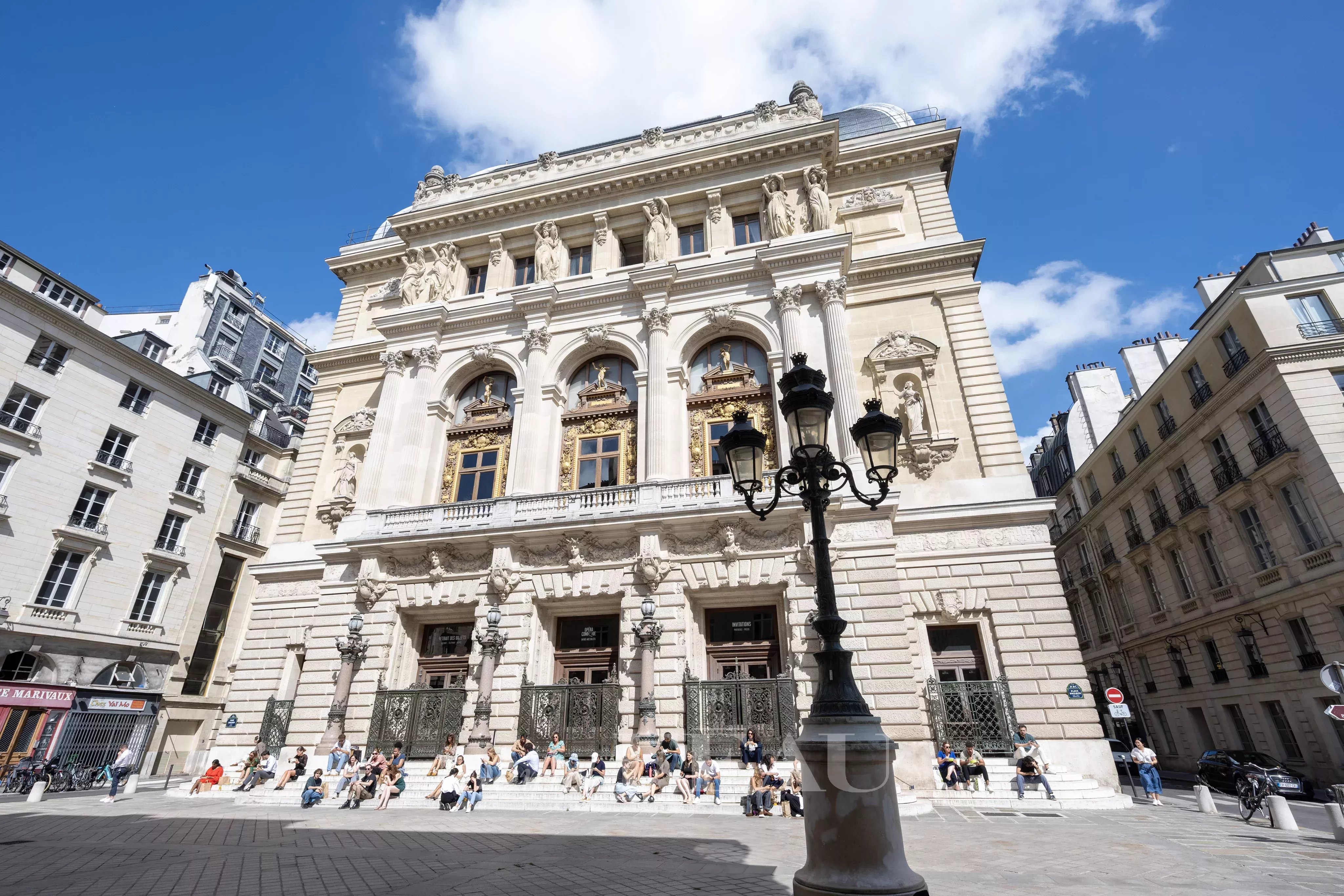 Paris-II- Place Boiledieu