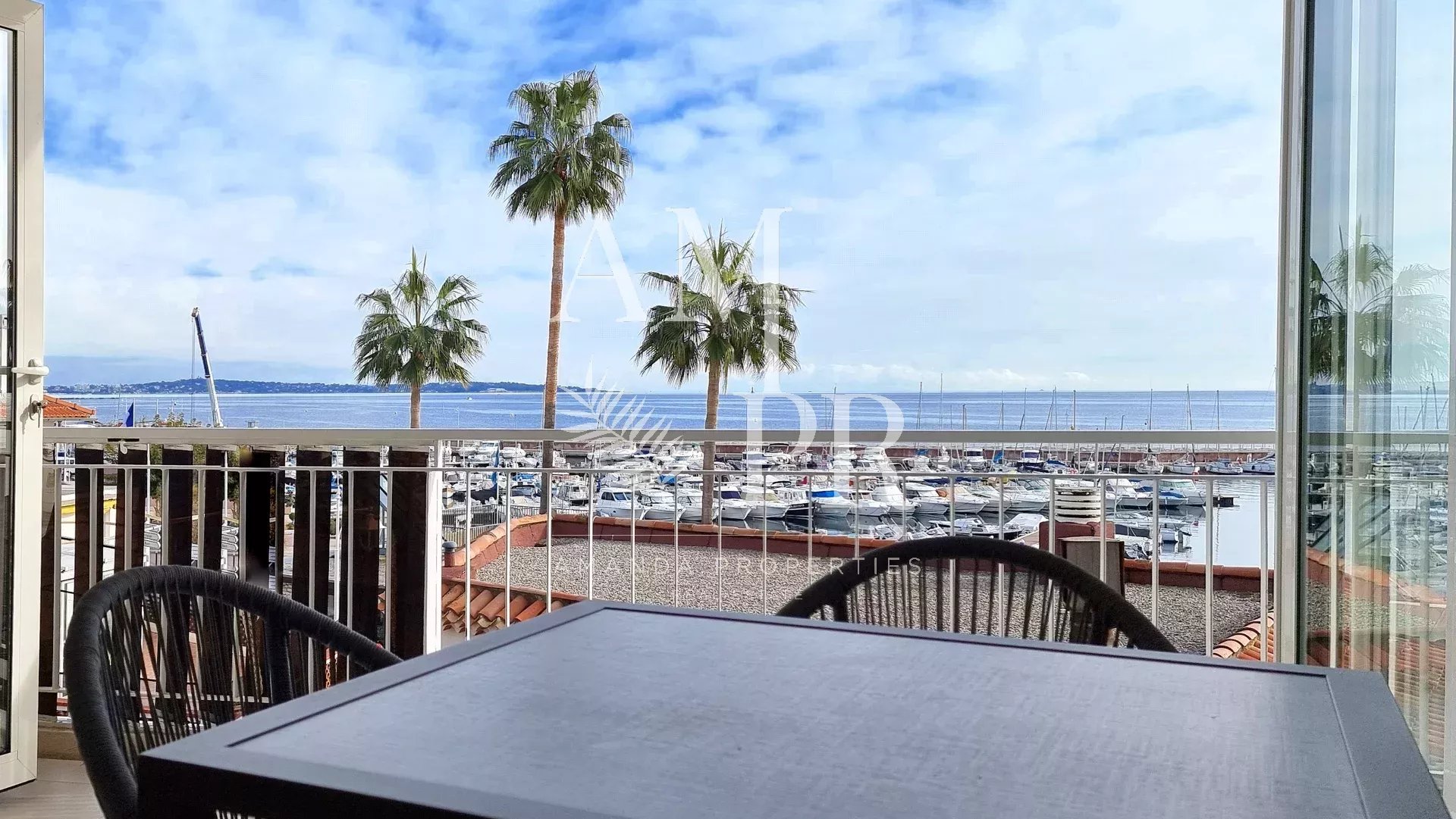 Bord de mer - Superbe appartement 2 pièces - Cannes - Photo 3
