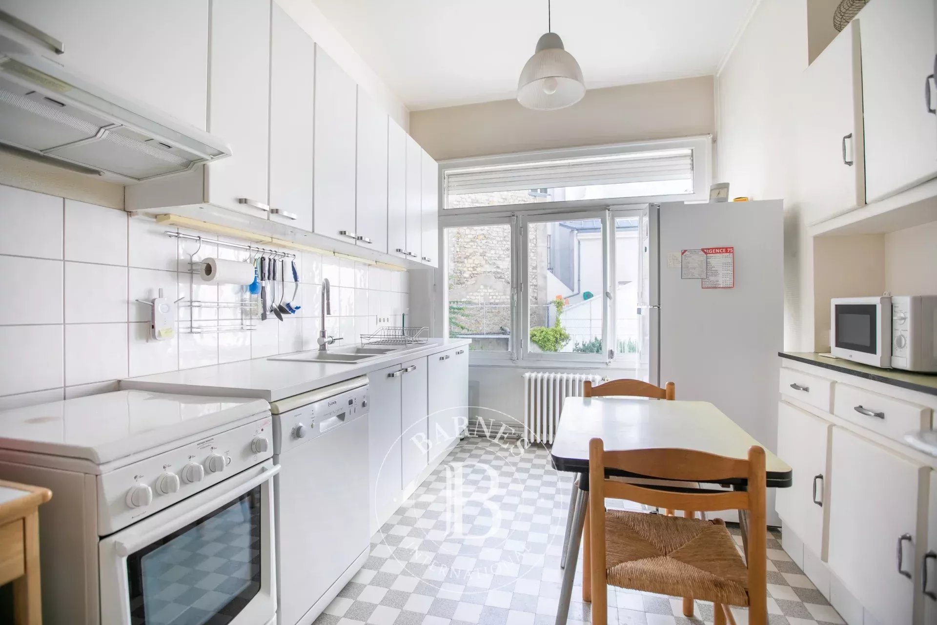 Daire Paris 10ème - picture 9