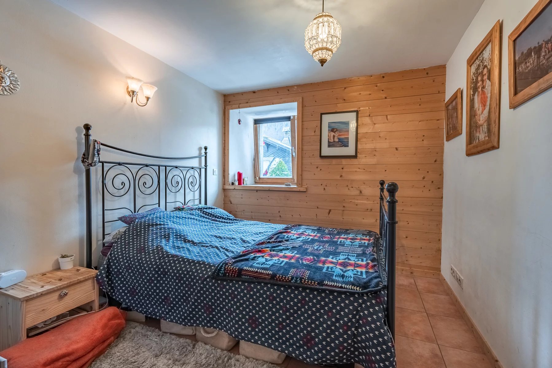 Photo of MORZINE - Large 8 bedroom chalet in Morzine