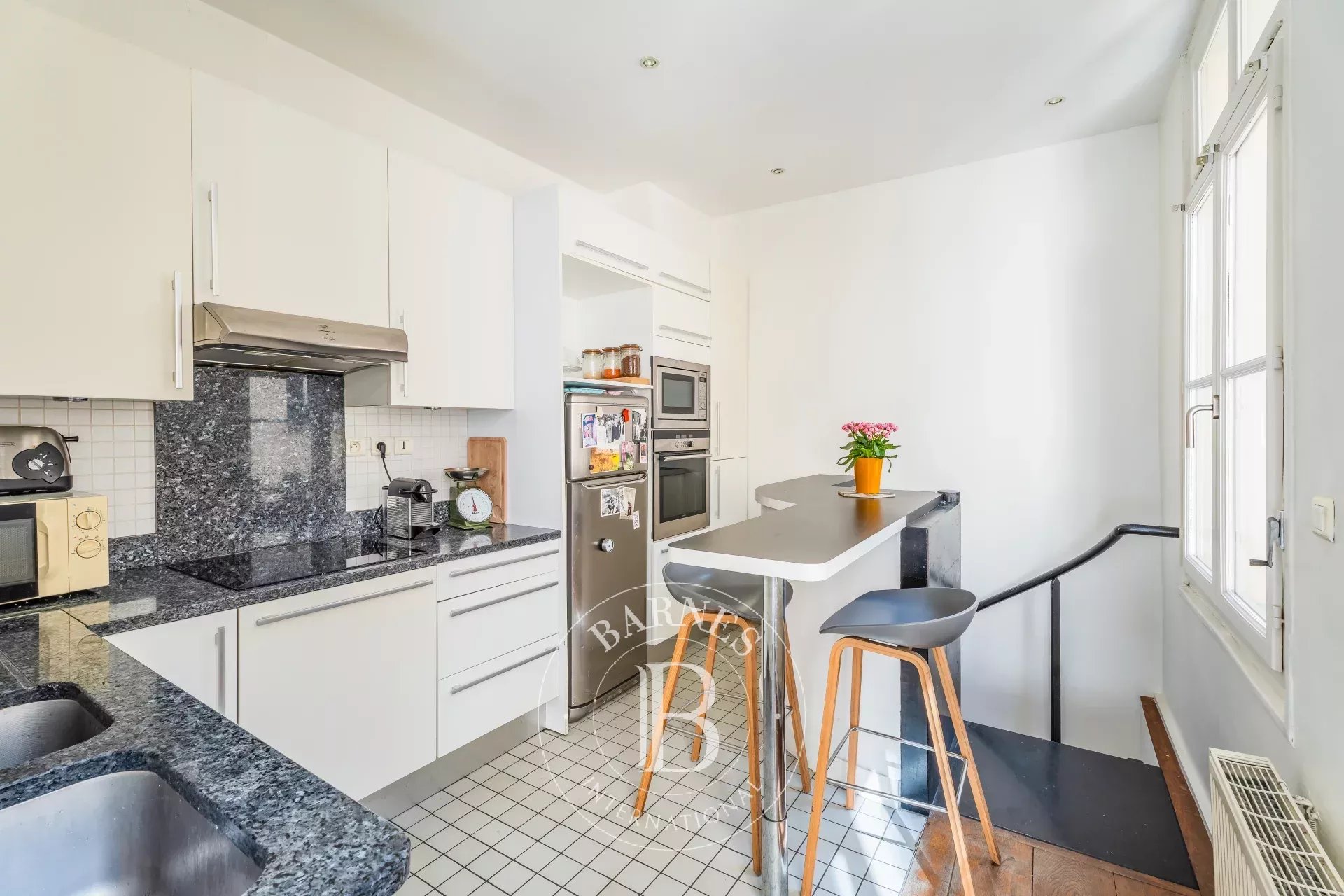 Daire Paris 3ème - picture 5