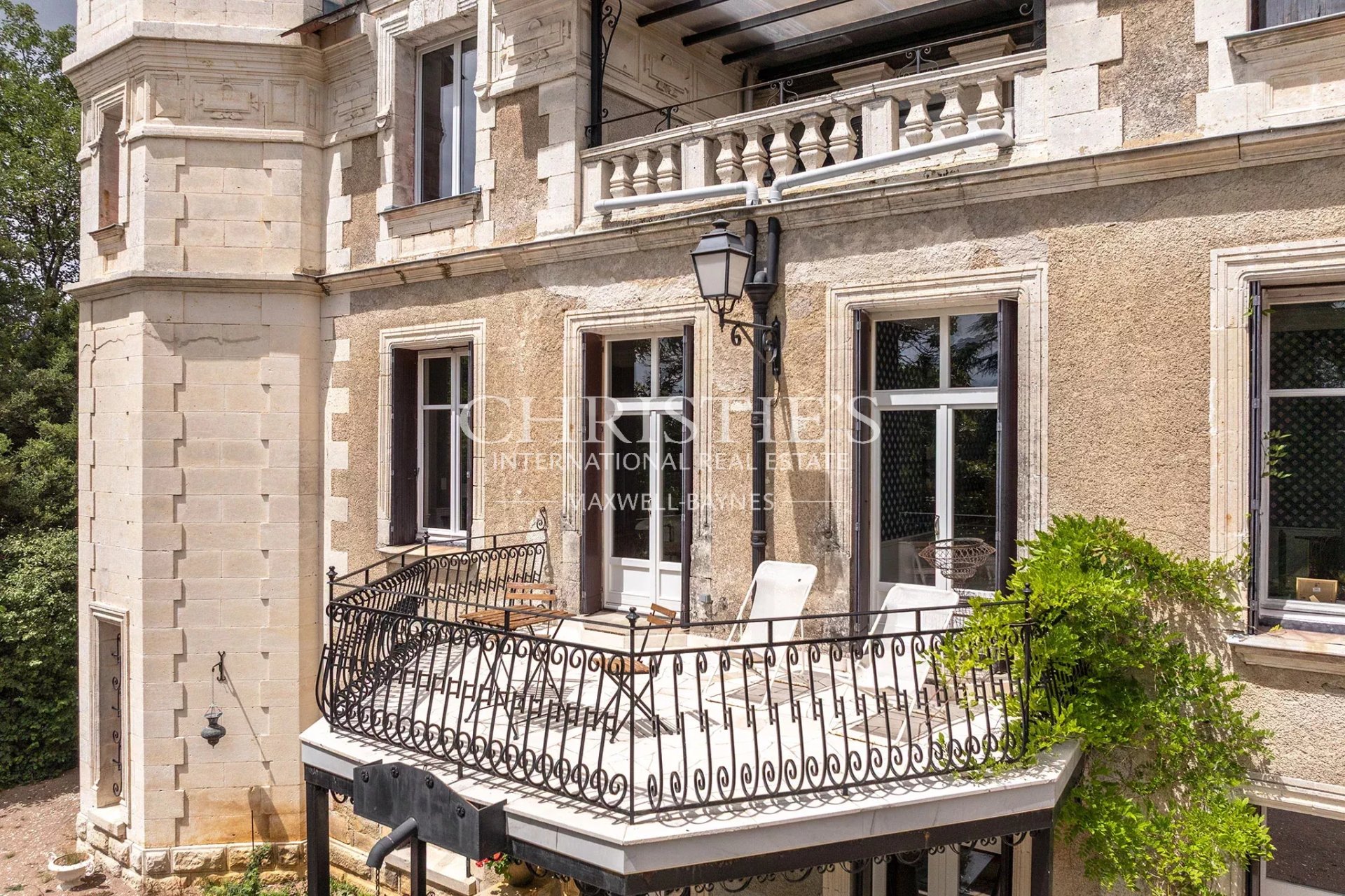 9 Bedroom Chateau's Image 66