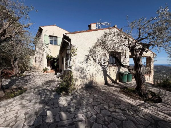 VILLA 221 m² – PANORAMIC VIEW + POOL – SPERACEDES — photo 5