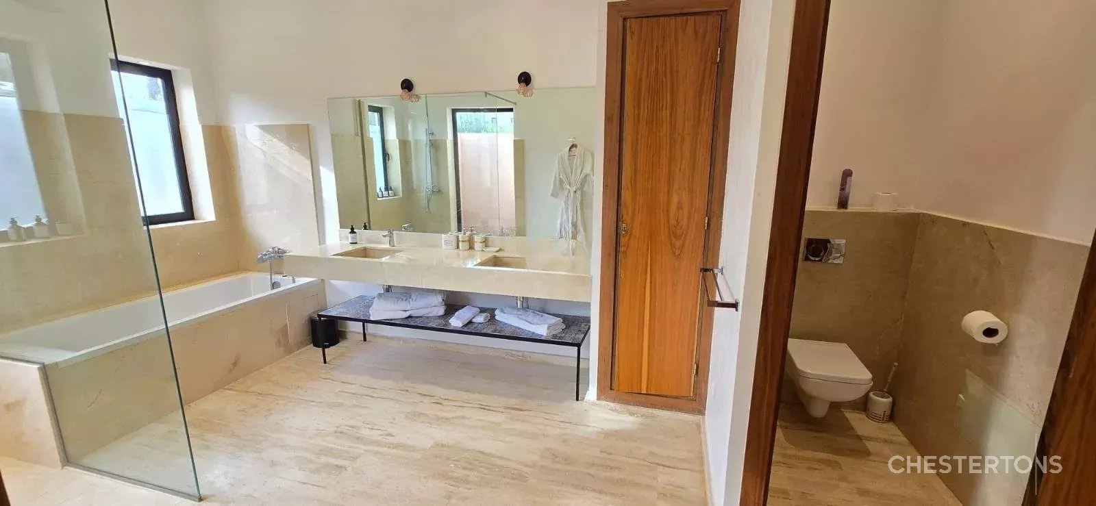 Image of Villa - 5 Bedrooms for Sale in Marrakech-Ménara-Marrakech-Morocco, Image 26