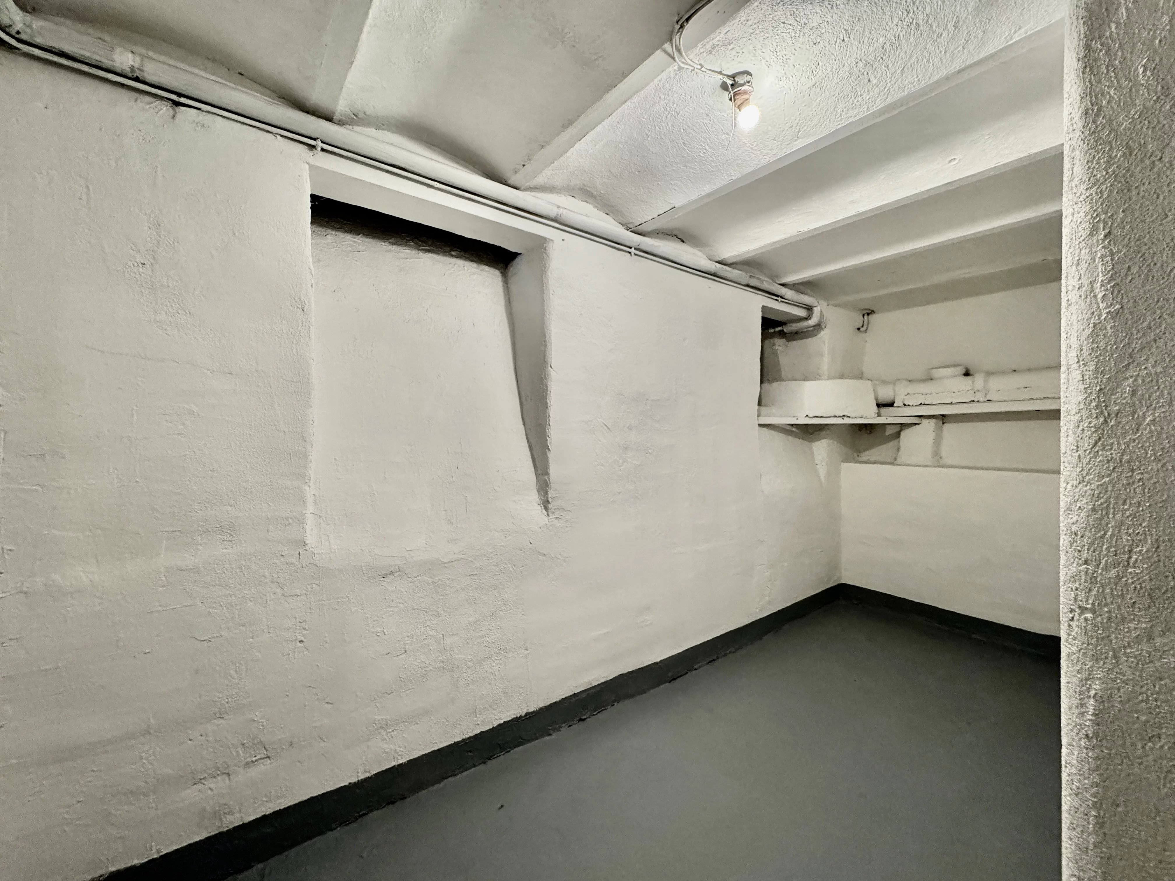 Cellar for rent with a surface area of 8.5