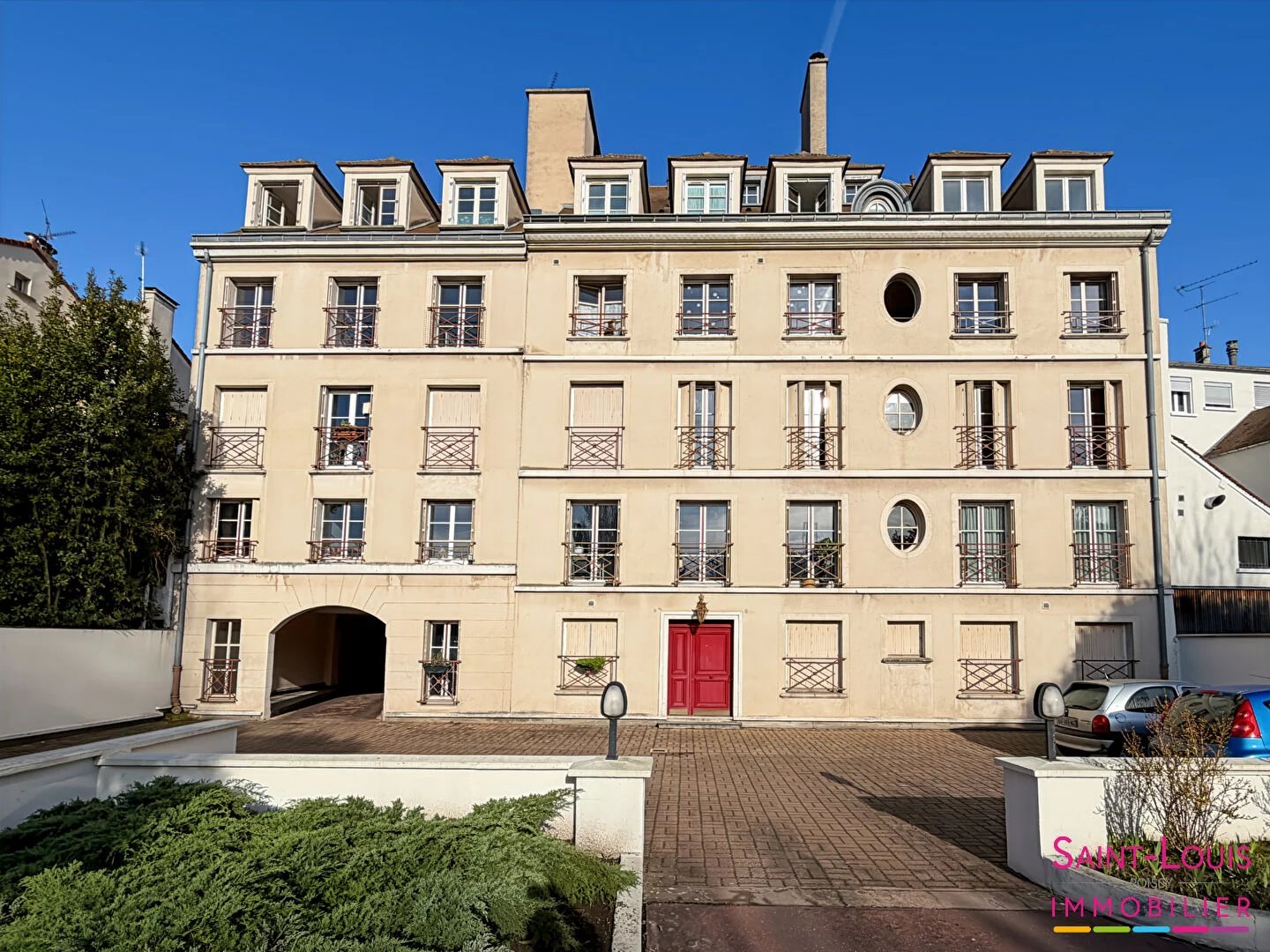POISSY - centre ville  4 pièces à 3 min de la gare dans résidence de standing