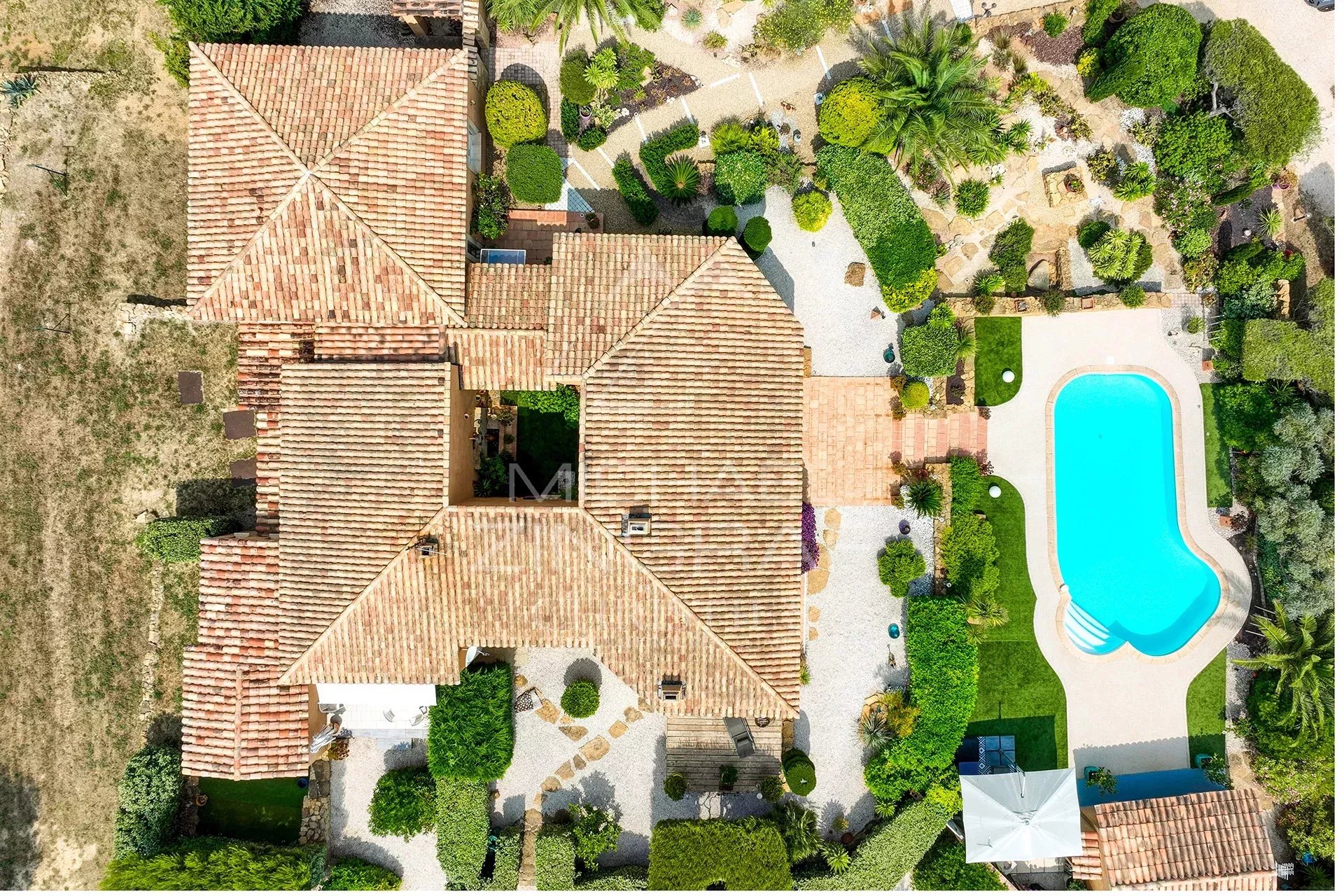 4 Bedroom Villa/Townhouse's Image 22
