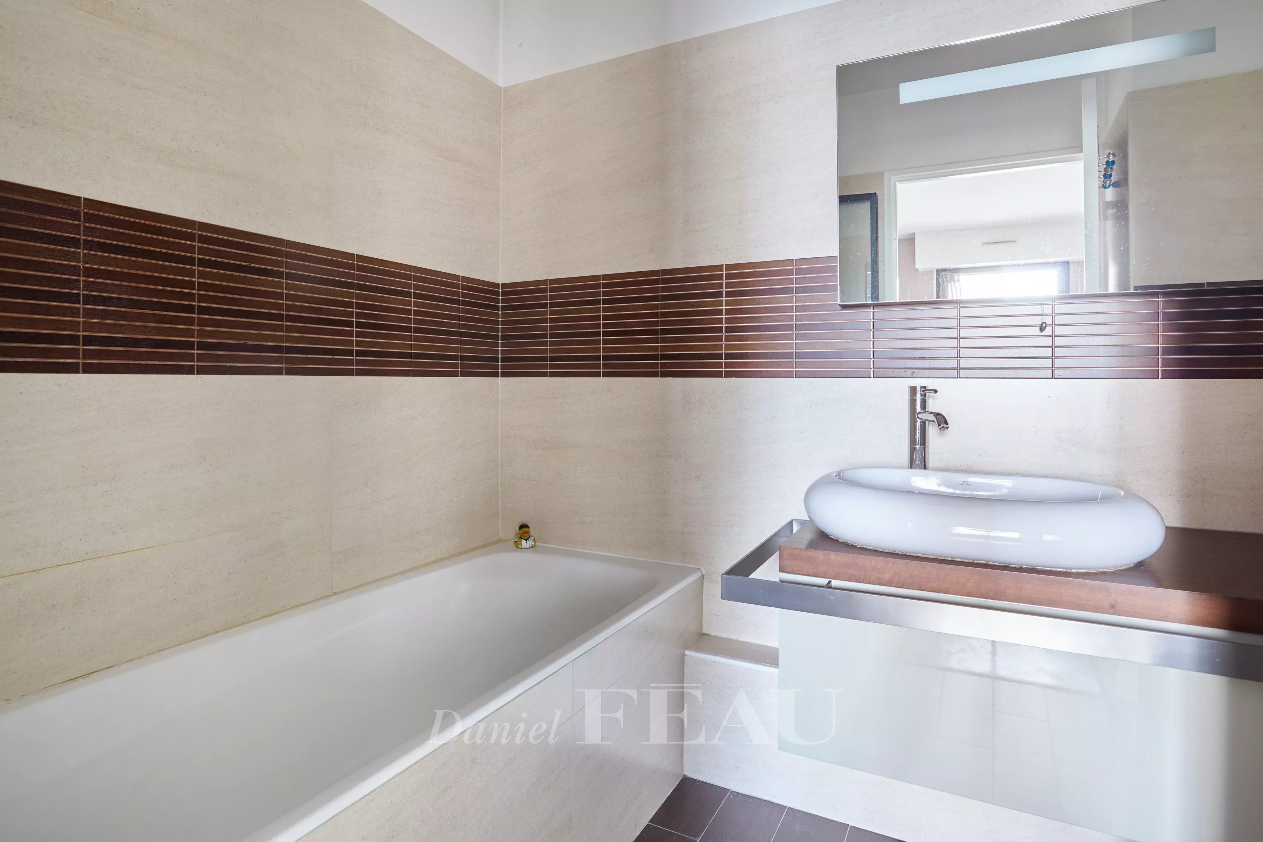 Sale Apartment Paris 13th