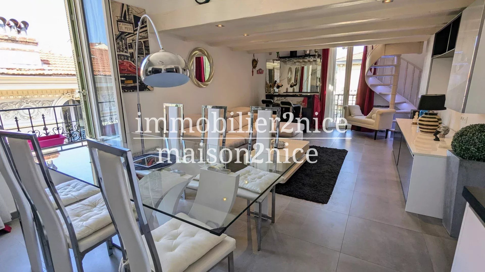 Agence immobilière de 