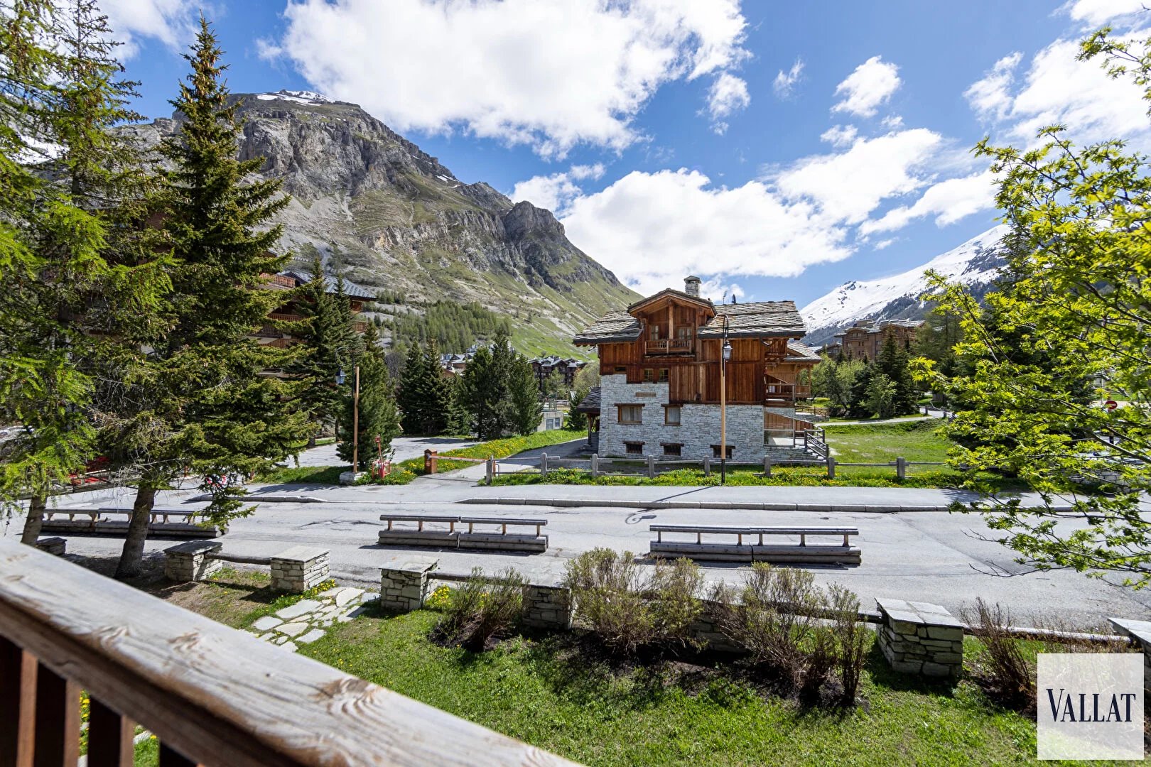 Magnificent crossing apartment with exceptional location