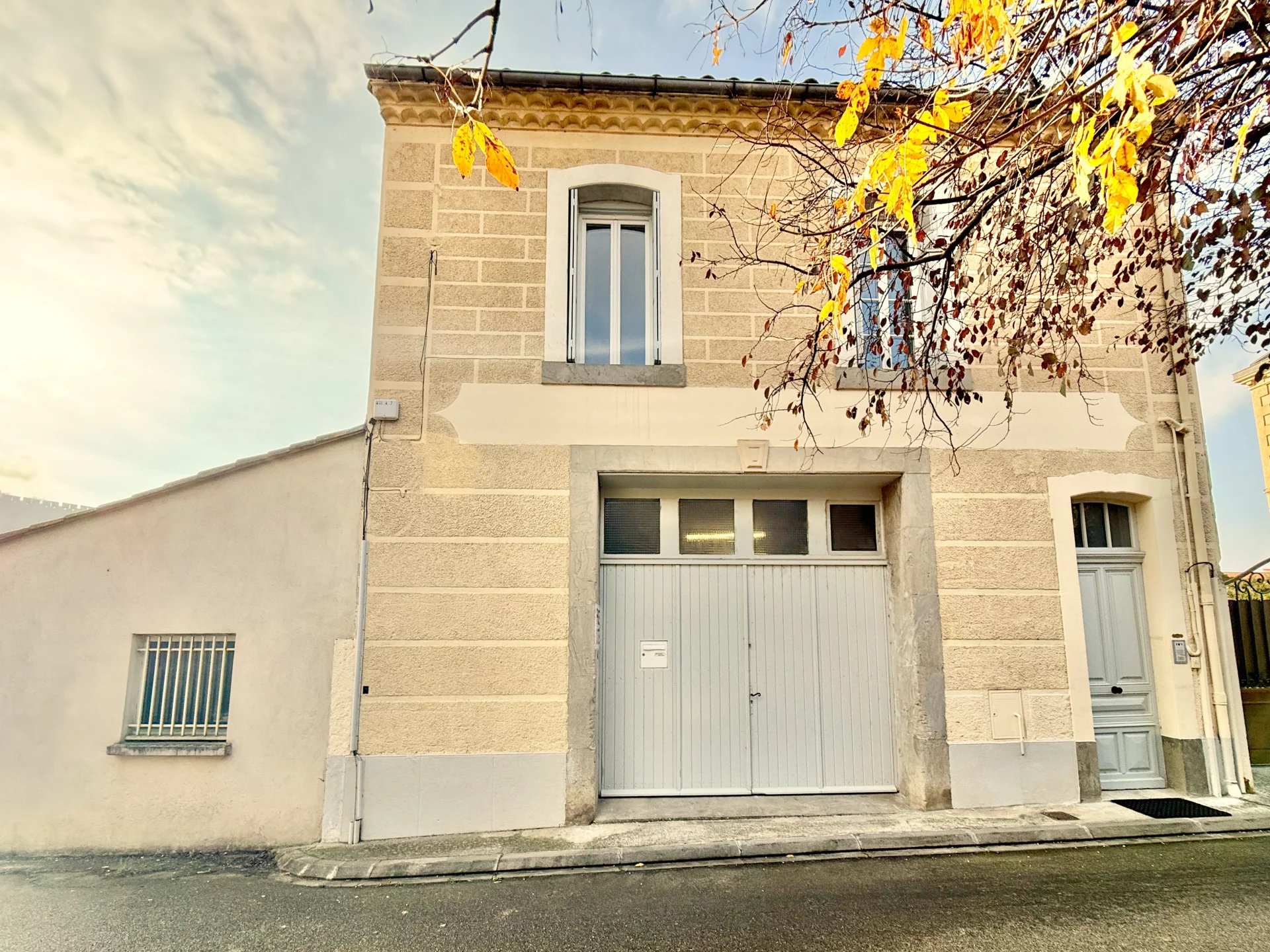 House in Carcassonne - view 1