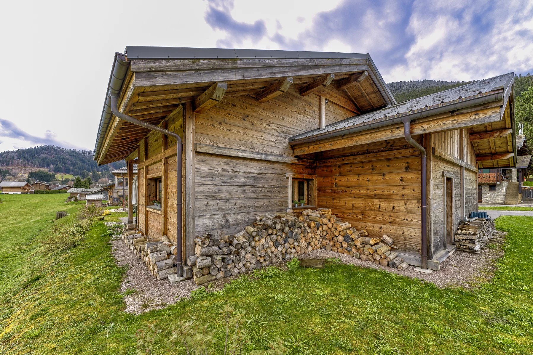 Photo of ESSERT-ROMAND - Recently built, quality 5 bedroom chalet in the heart of Essert-Romand