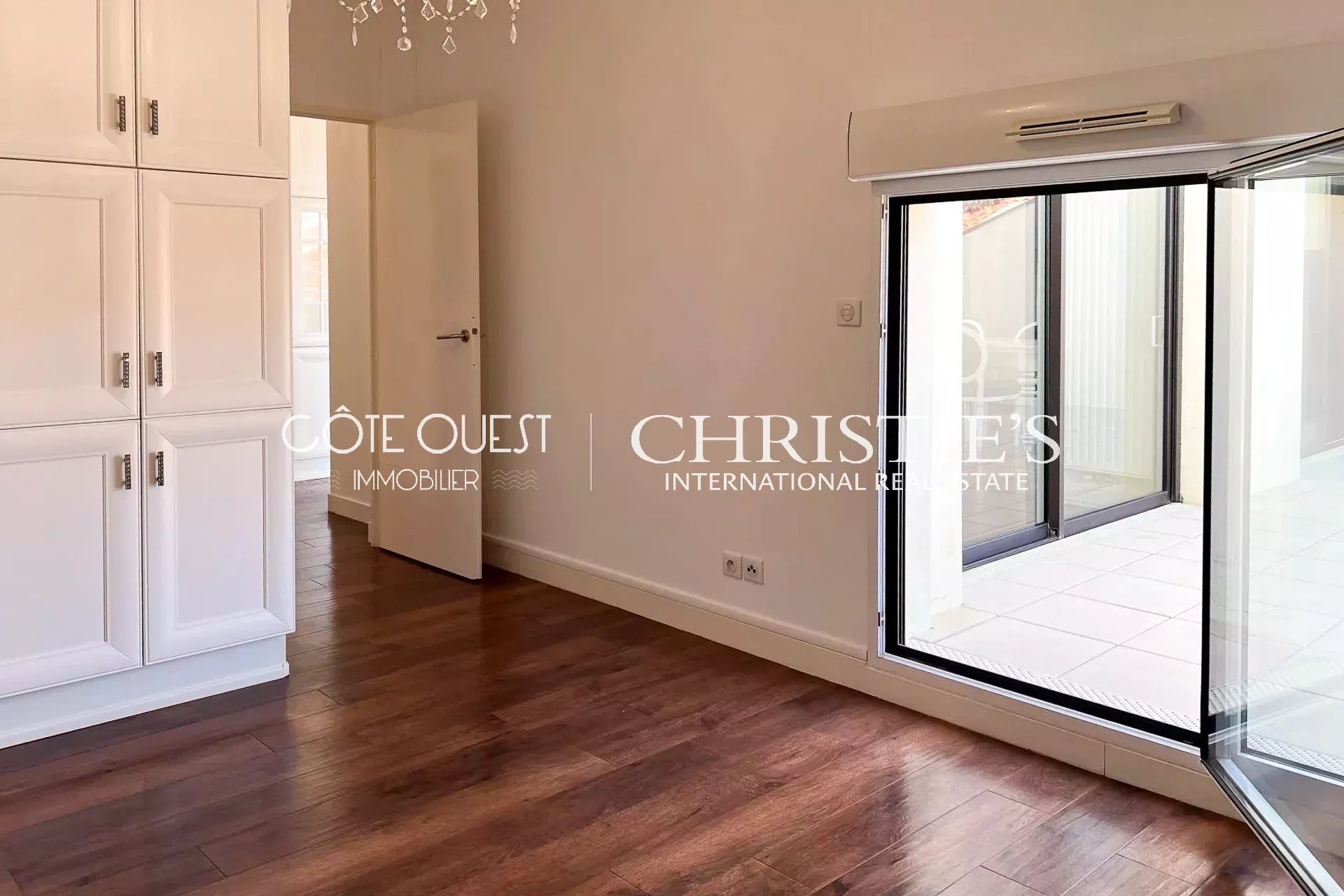 2 Bedroom Apartment/Flat's Image 10