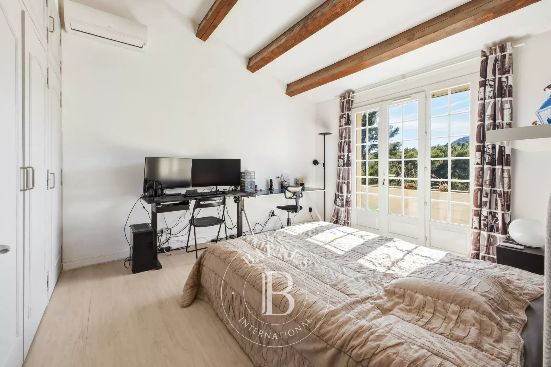 Aubagne  - Maison 7 Pi&egrave;ces 4 Chambres - picture 20