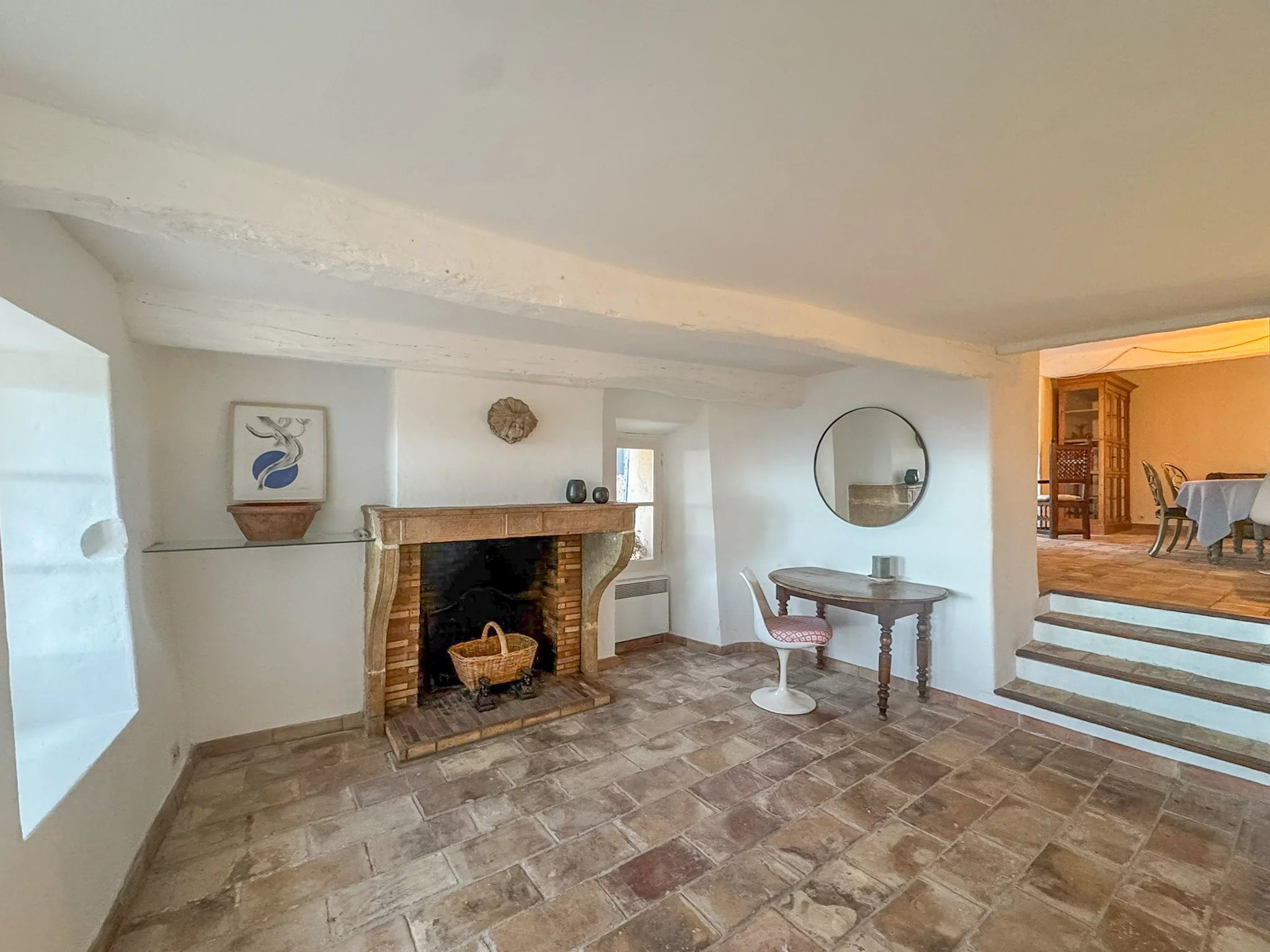 Charmante maison de village vue mer panoramique à Chateauneuf -Grasse. Un véritable rêve!